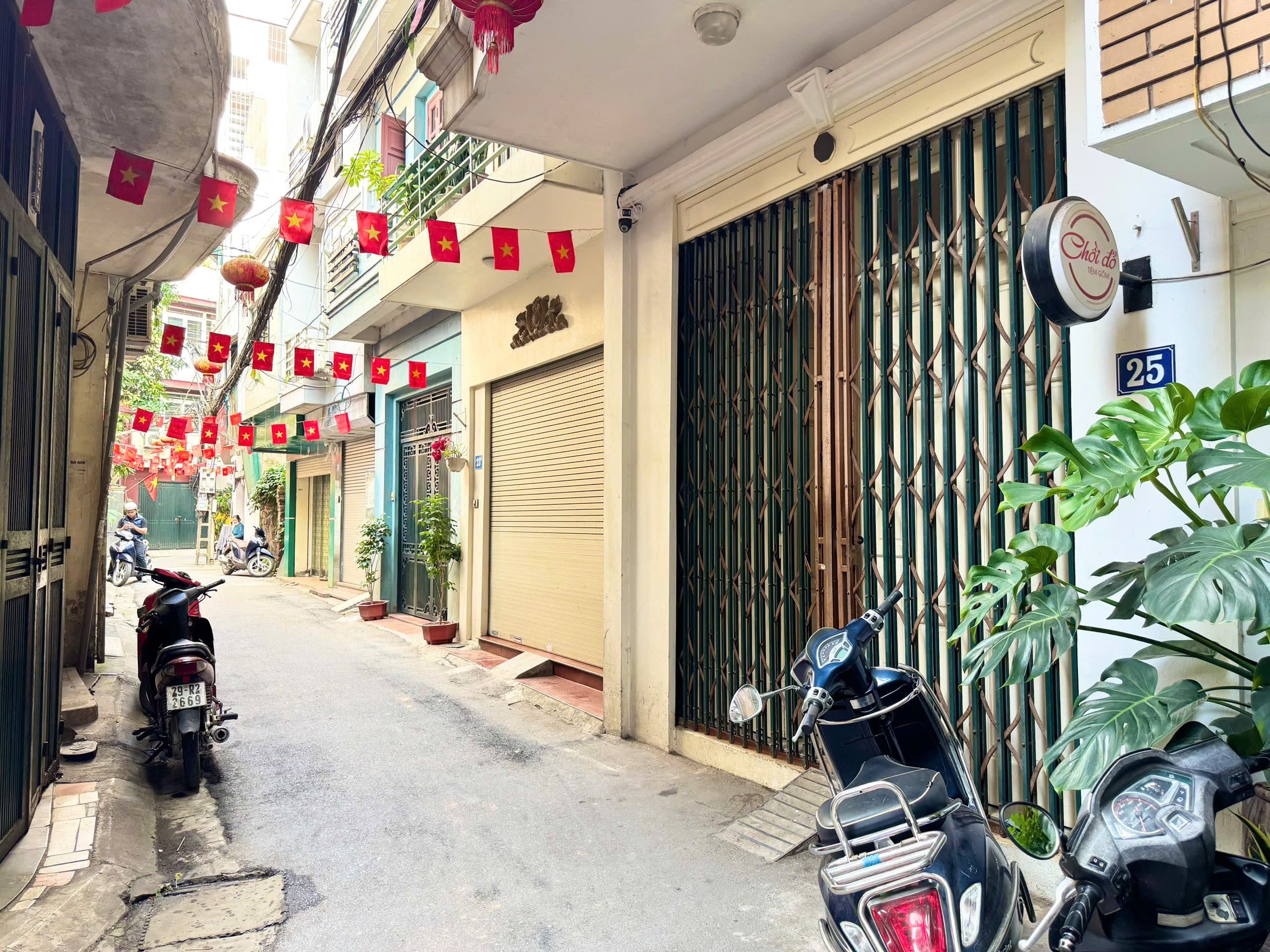 Nhà đất mặt phố, Tây Hồ, Hà Nội - 27m² giá 7.6 tỷ