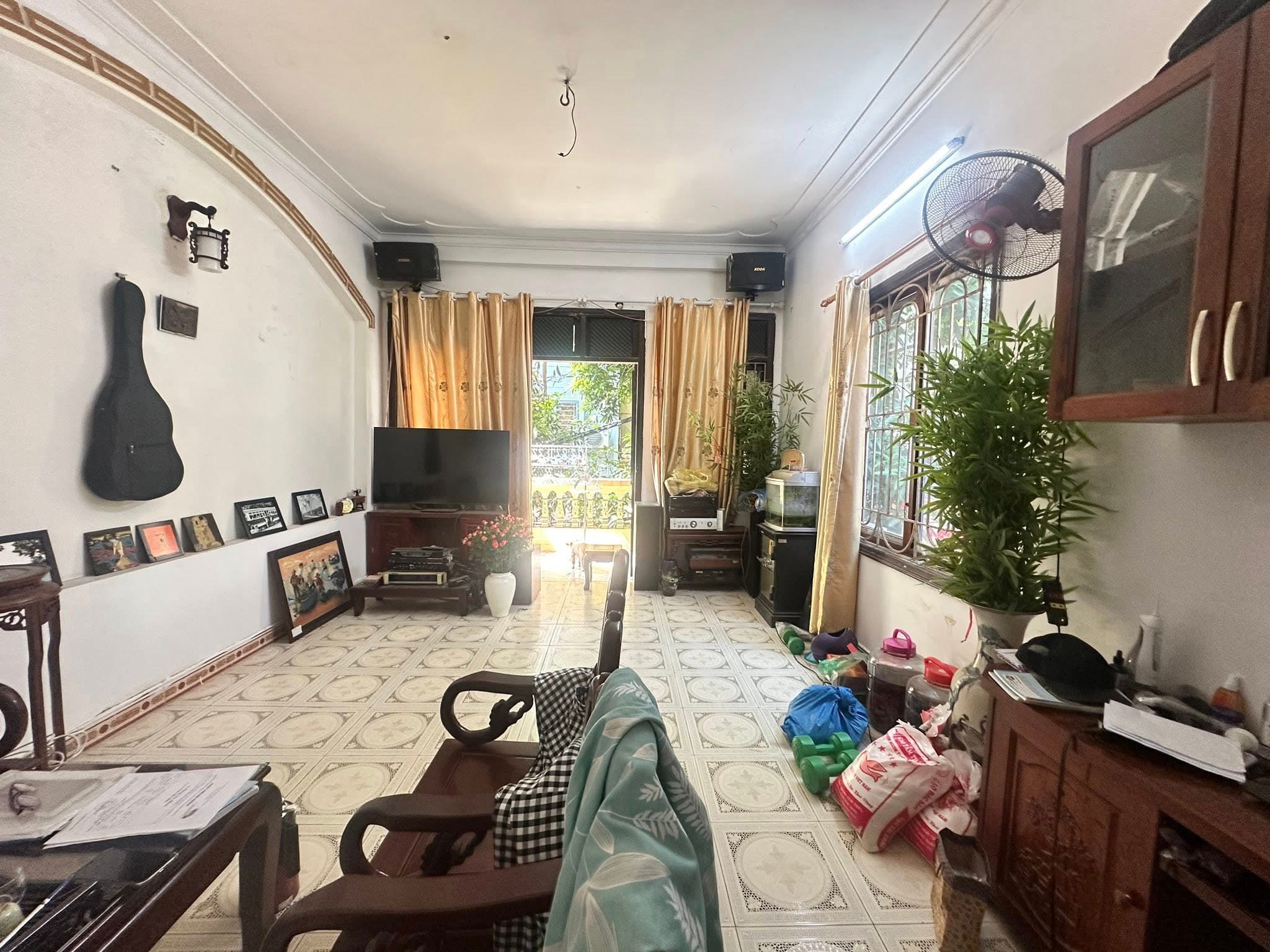 Nhà đất mặt phố, Tây Hồ, Hà Nội - 201m² giá 65 tỷ