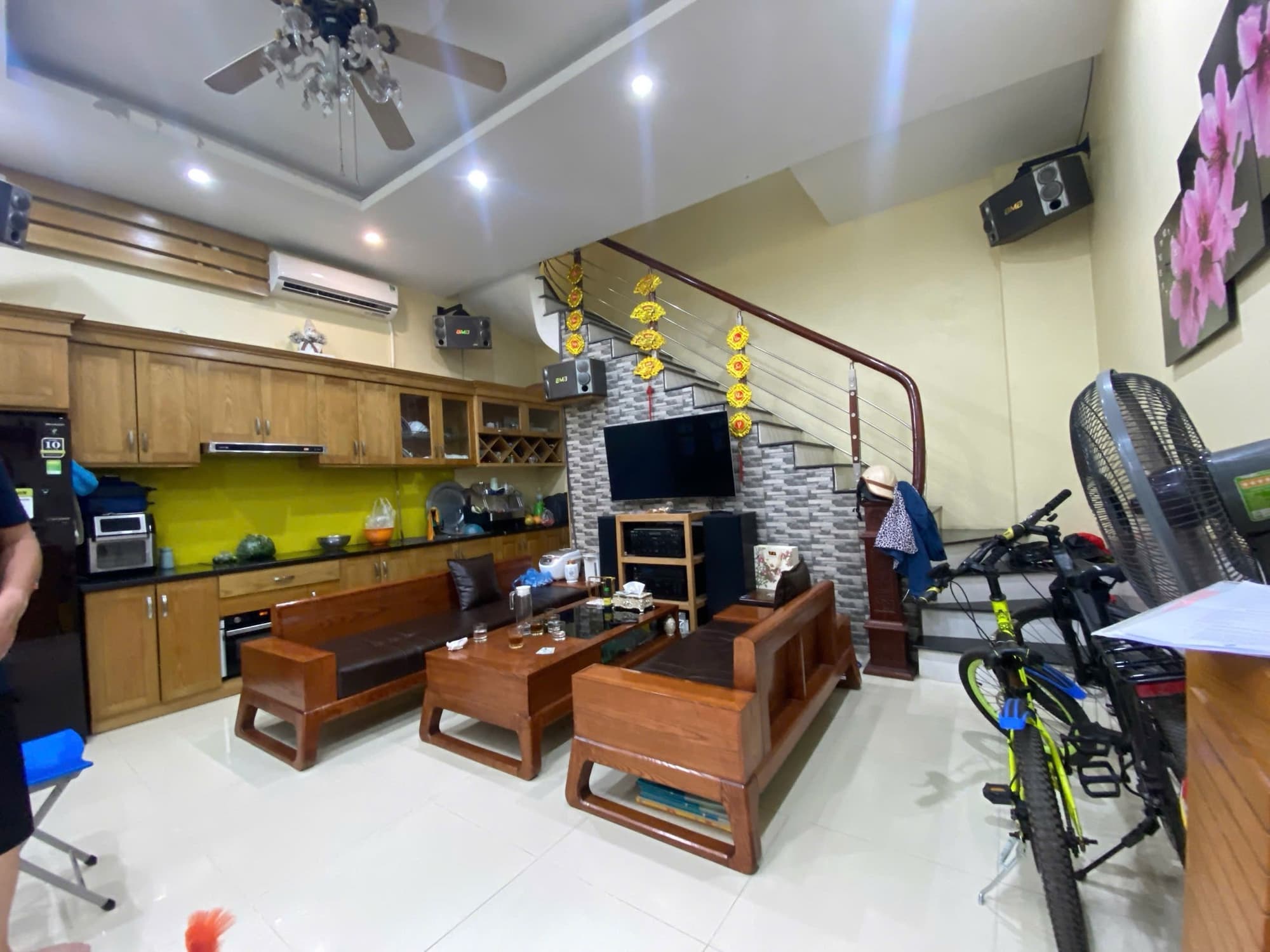 Nhà đất mặt phố, Long Biên, Hà Nội - 30m² giá 9.9 tỷ