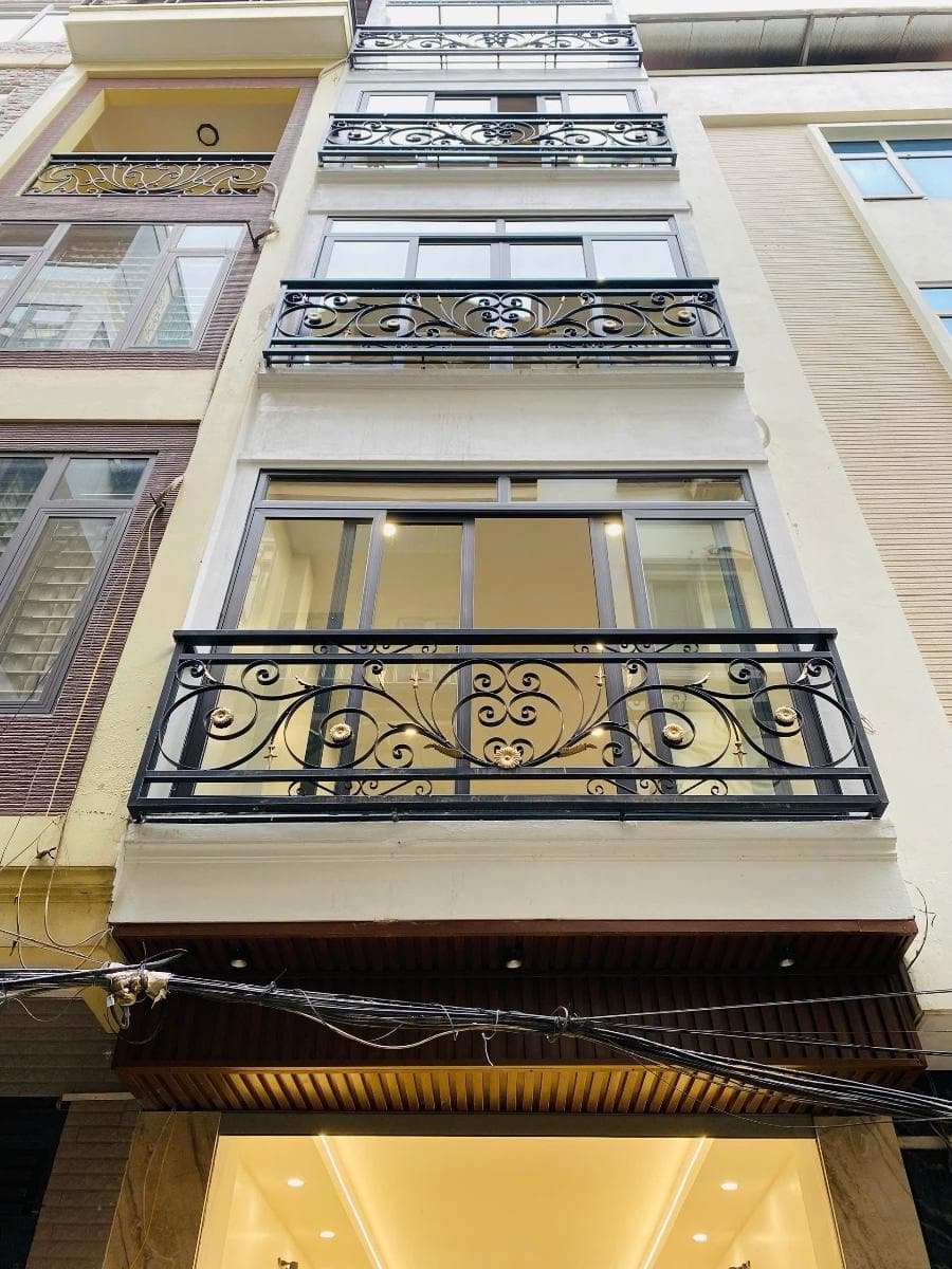 Nhà đất mặt phố, Cầu Giấy, Hà Nội - 51m² giá 20.9 tỷ