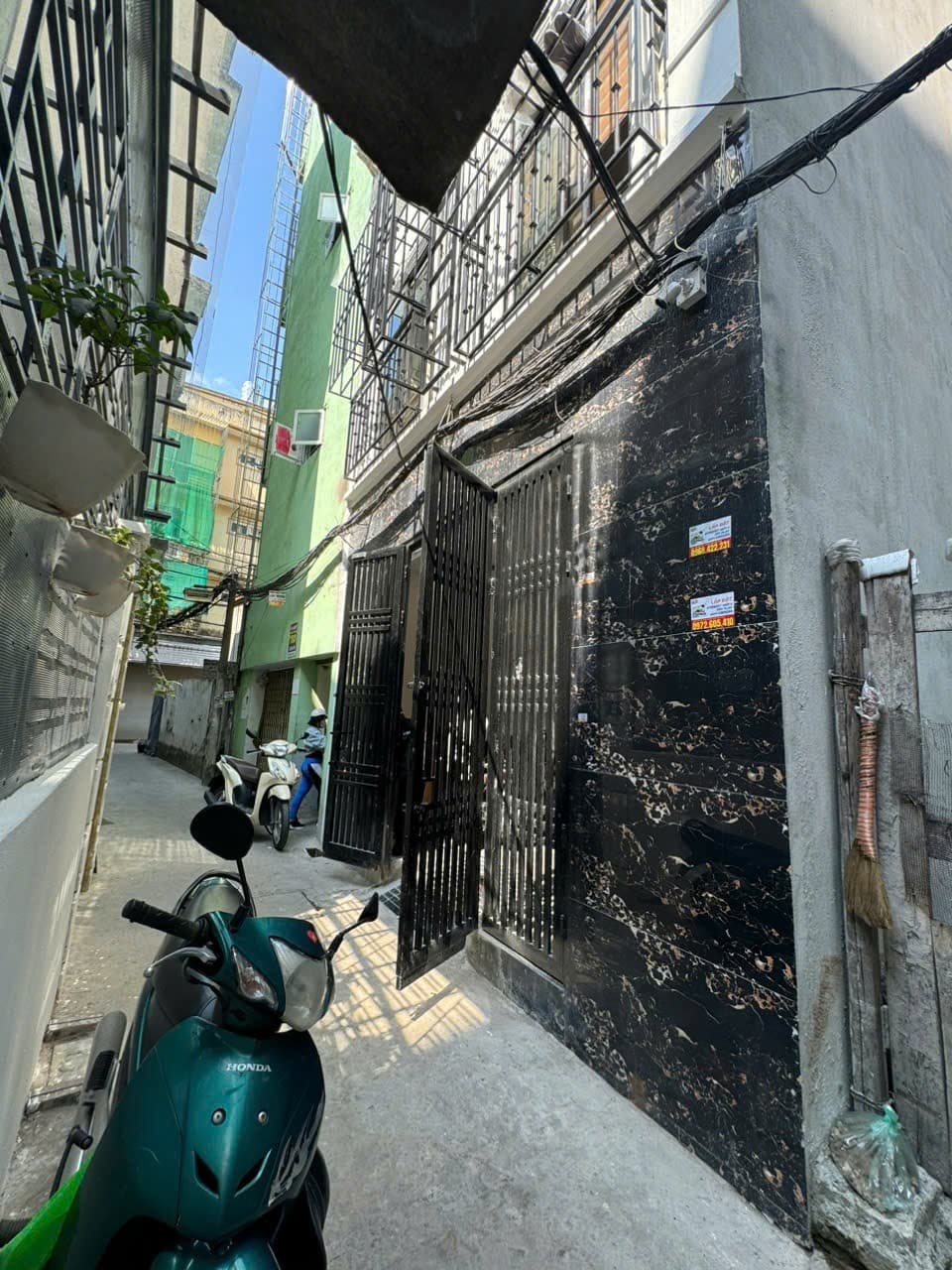 Nhà đất mặt phố, Hoàng Mai, Hà Nội - 65.4m² giá 18.6 tỷ