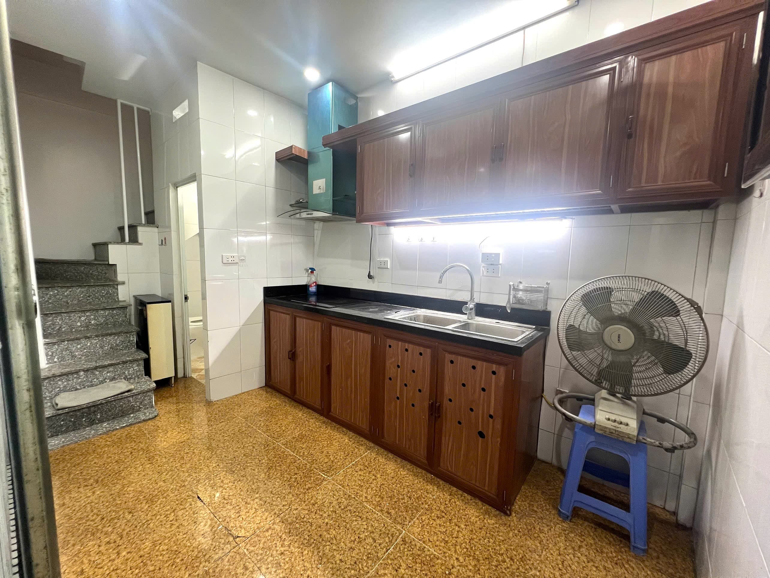 Nhà đất mặt phố, Hoàn Kiếm, Hà Nội - 12m² giá 2.85 tỷ