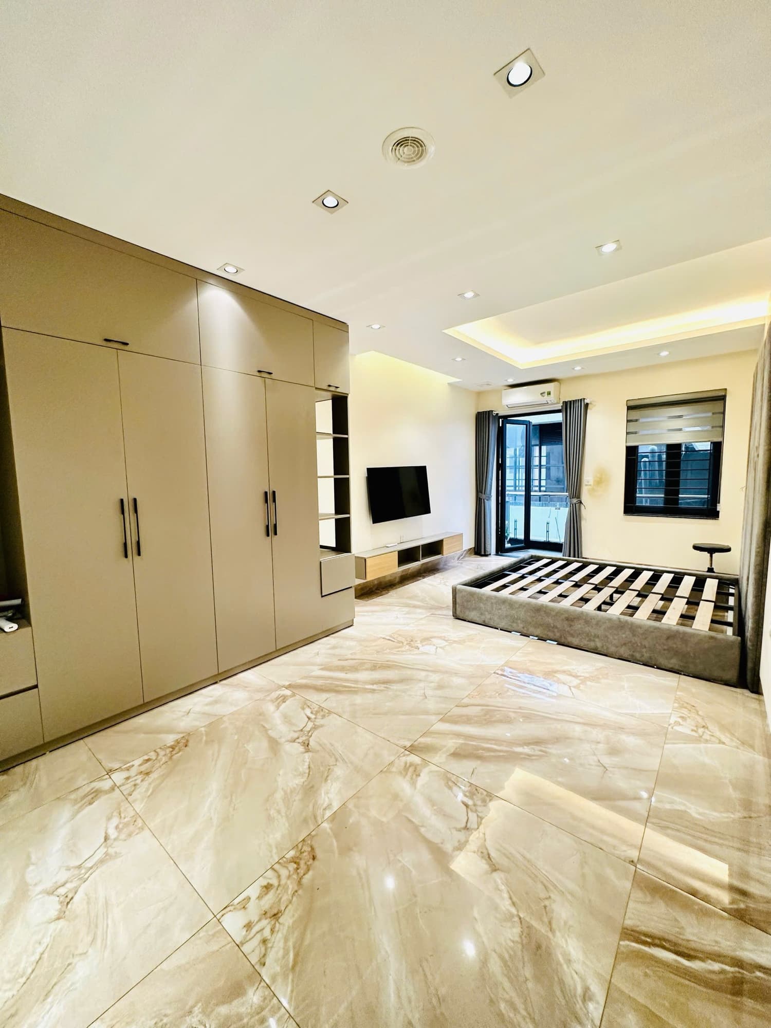 Nhà đất mặt phố, Tây Hồ, Hà Nội - 38.7m² giá 12.8 tỷ