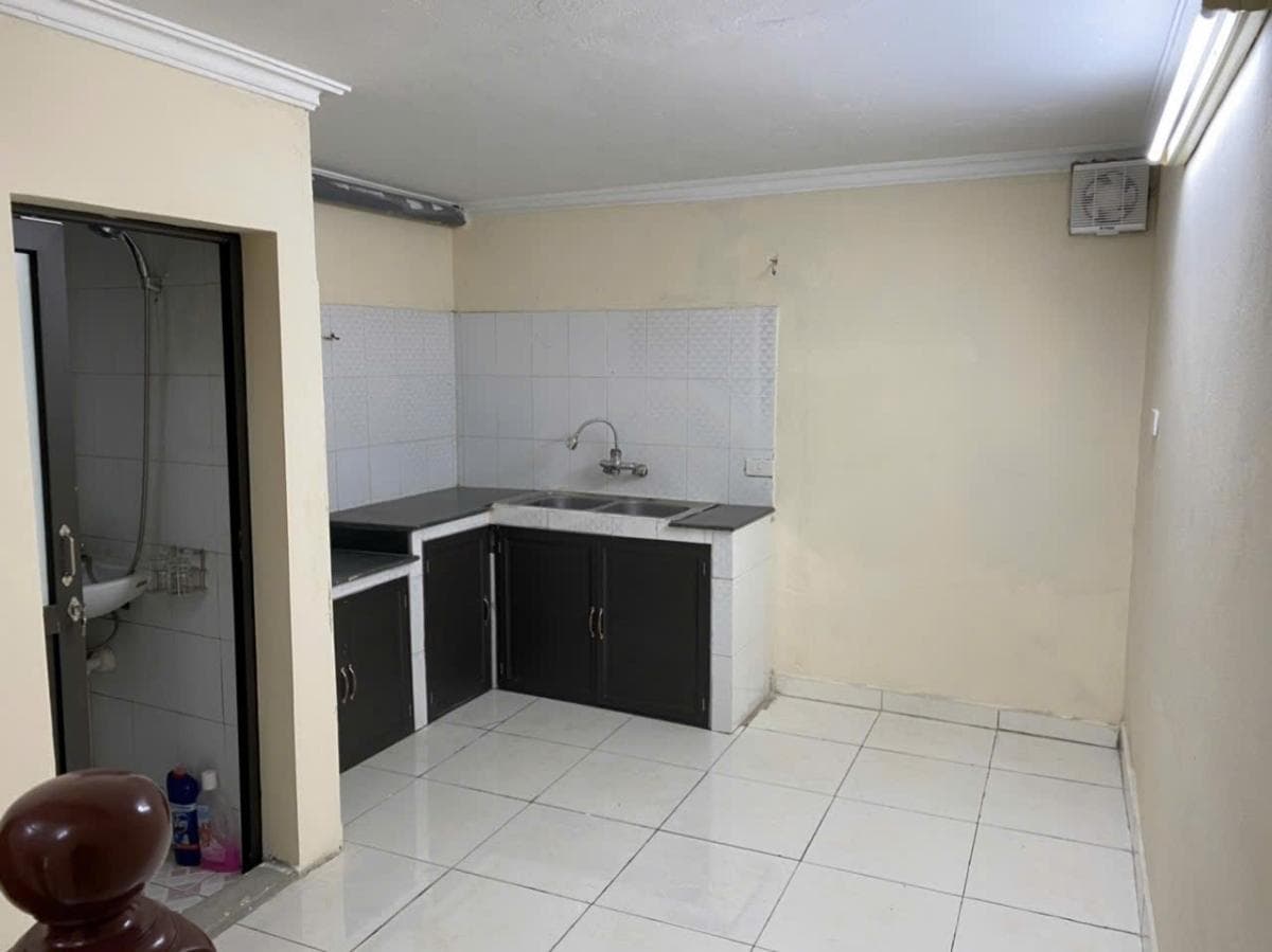 Nhà đất mặt phố, Tây Hồ, Hà Nội - 72m² giá 11.8 tỷ