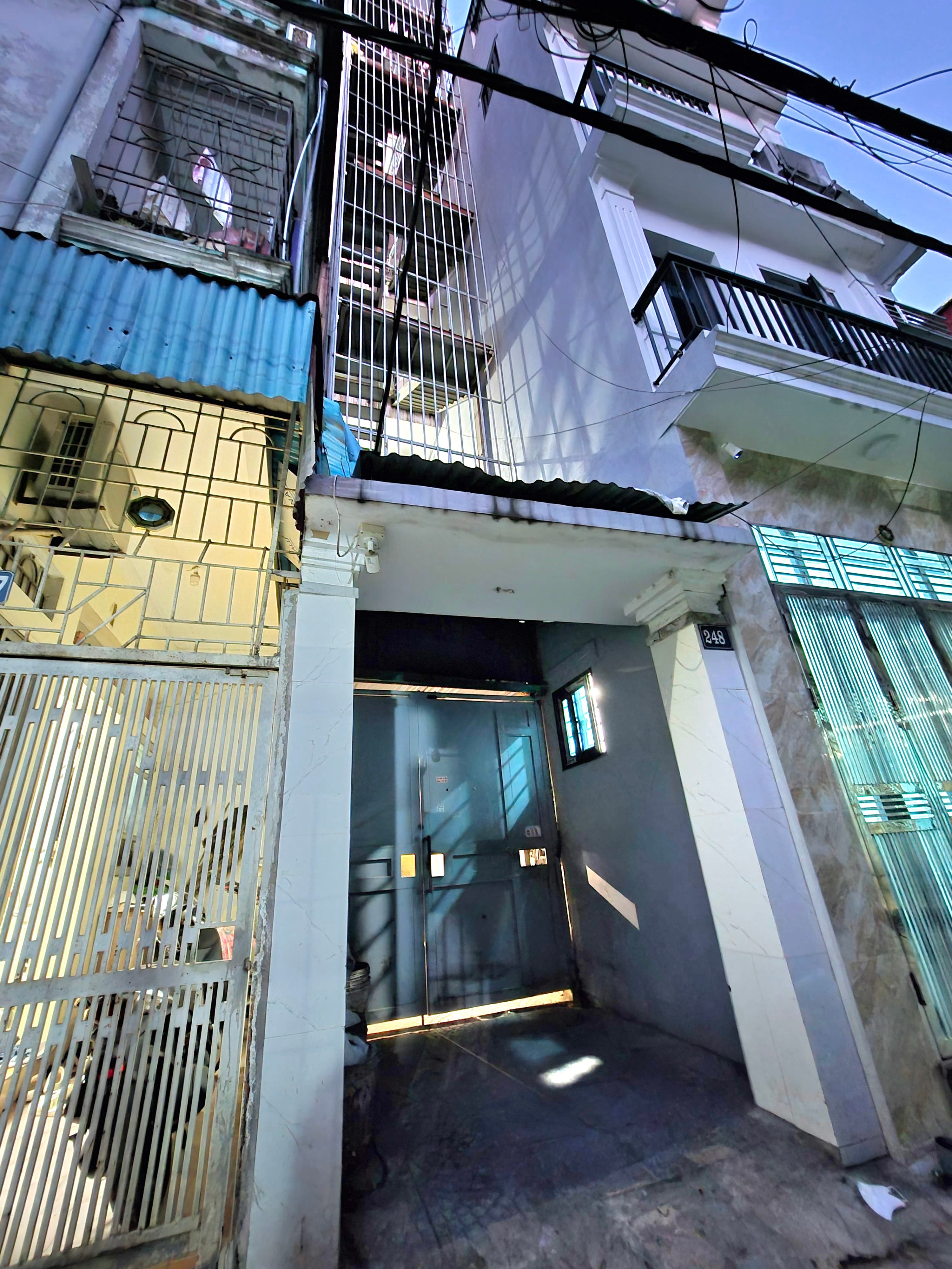 Nhà đất mặt phố, Hà Đông, Hà Nội - 130m² giá 21.5 tỷ