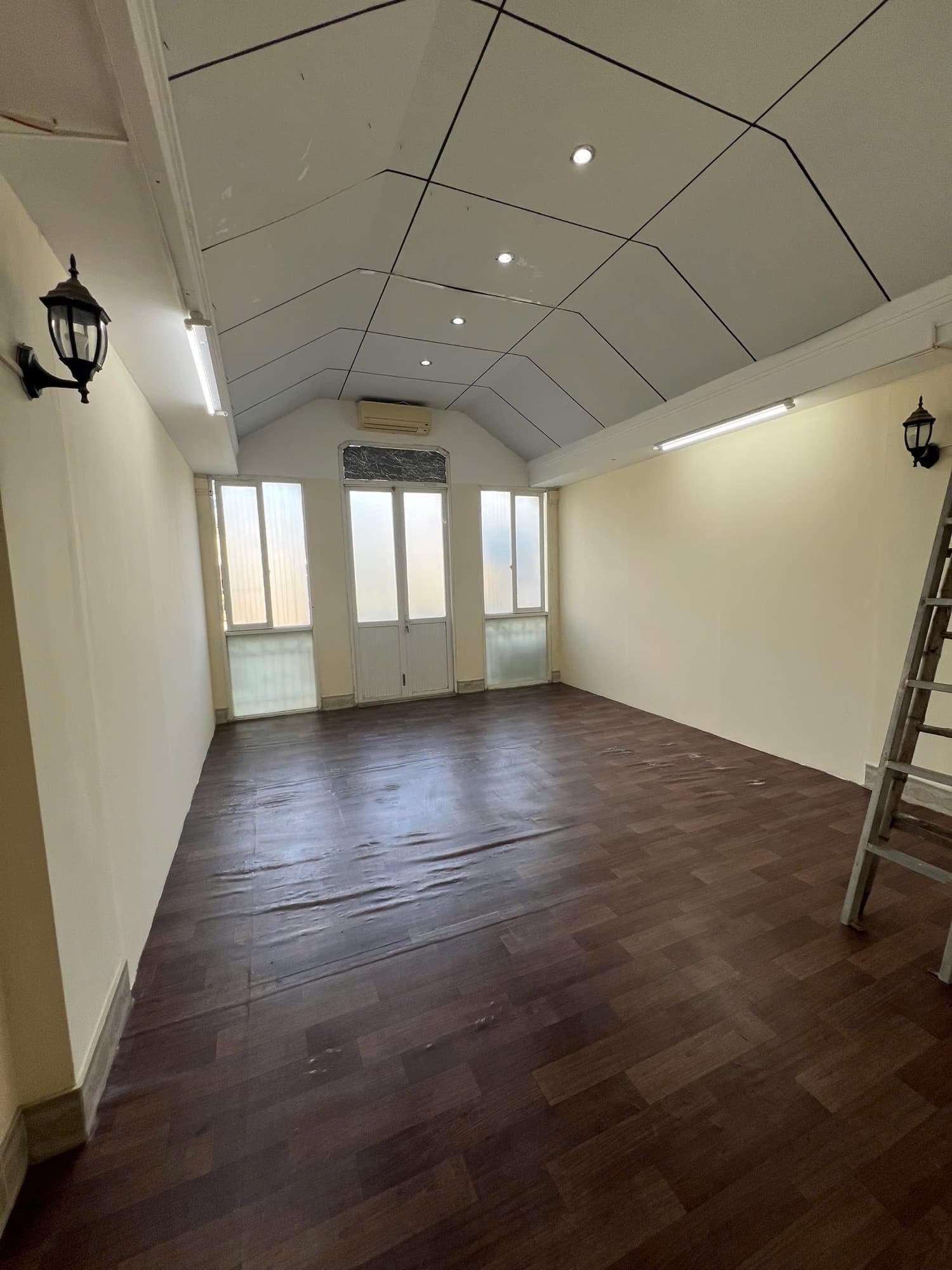 Nhà đất mặt phố, Hoàng Mai, Hà Nội - 87m² giá 39 tỷ