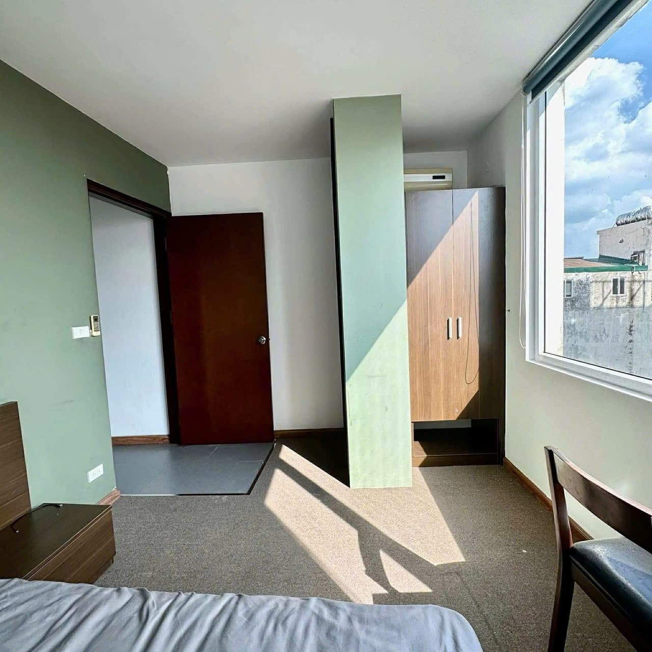 Nhà đất mặt phố, Tây Hồ, Hà Nội - 100m² giá 95 tỷ