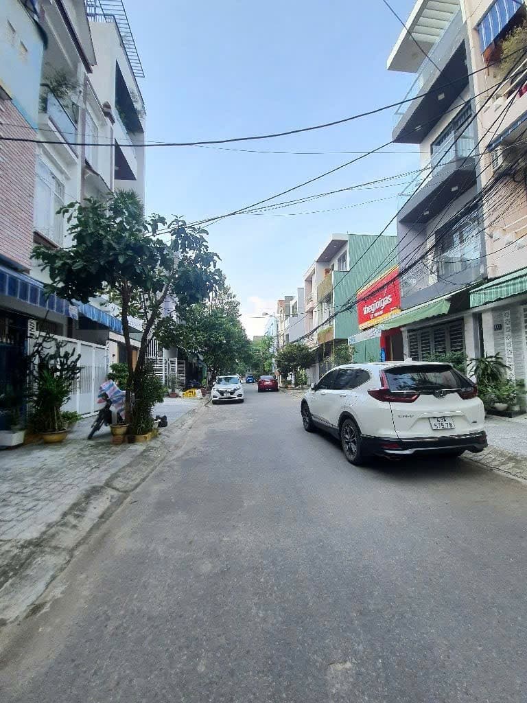 Nhà đất mặt phố, Hải Châu, Đà Nẵng - 120m² giá 18.5 tỷ