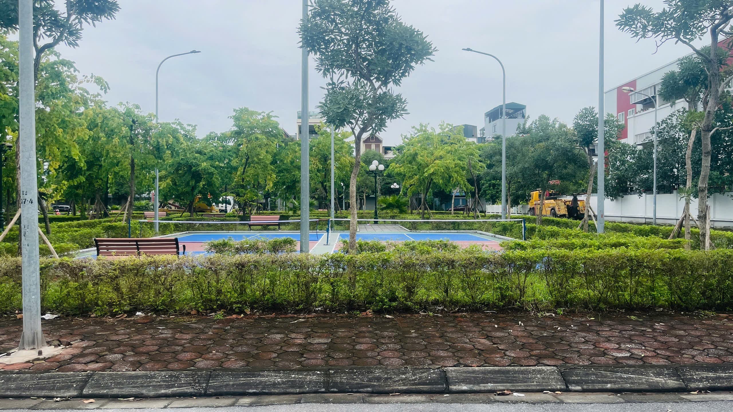 Nhà đất mặt phố, Long Biên, Hà Nội - 90m² giá 19 tỷ