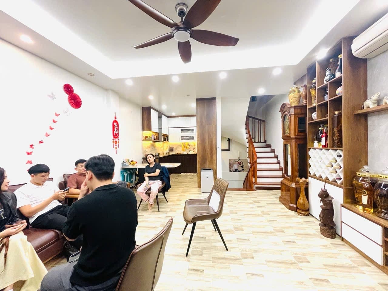 Nhà đất mặt phố, Tây Hồ, Hà Nội - 40m² giá 17.2 tỷ