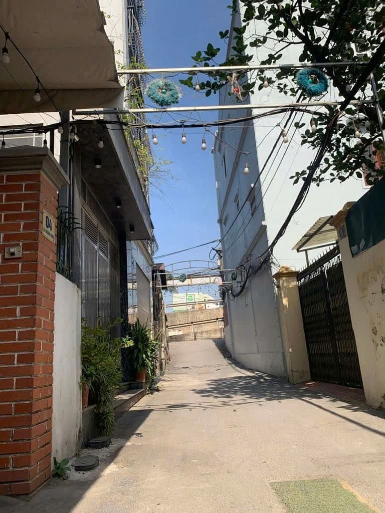 Nhà đất mặt phố, Tây Hồ, Hà Nội - 96m² giá 19.2 tỷ