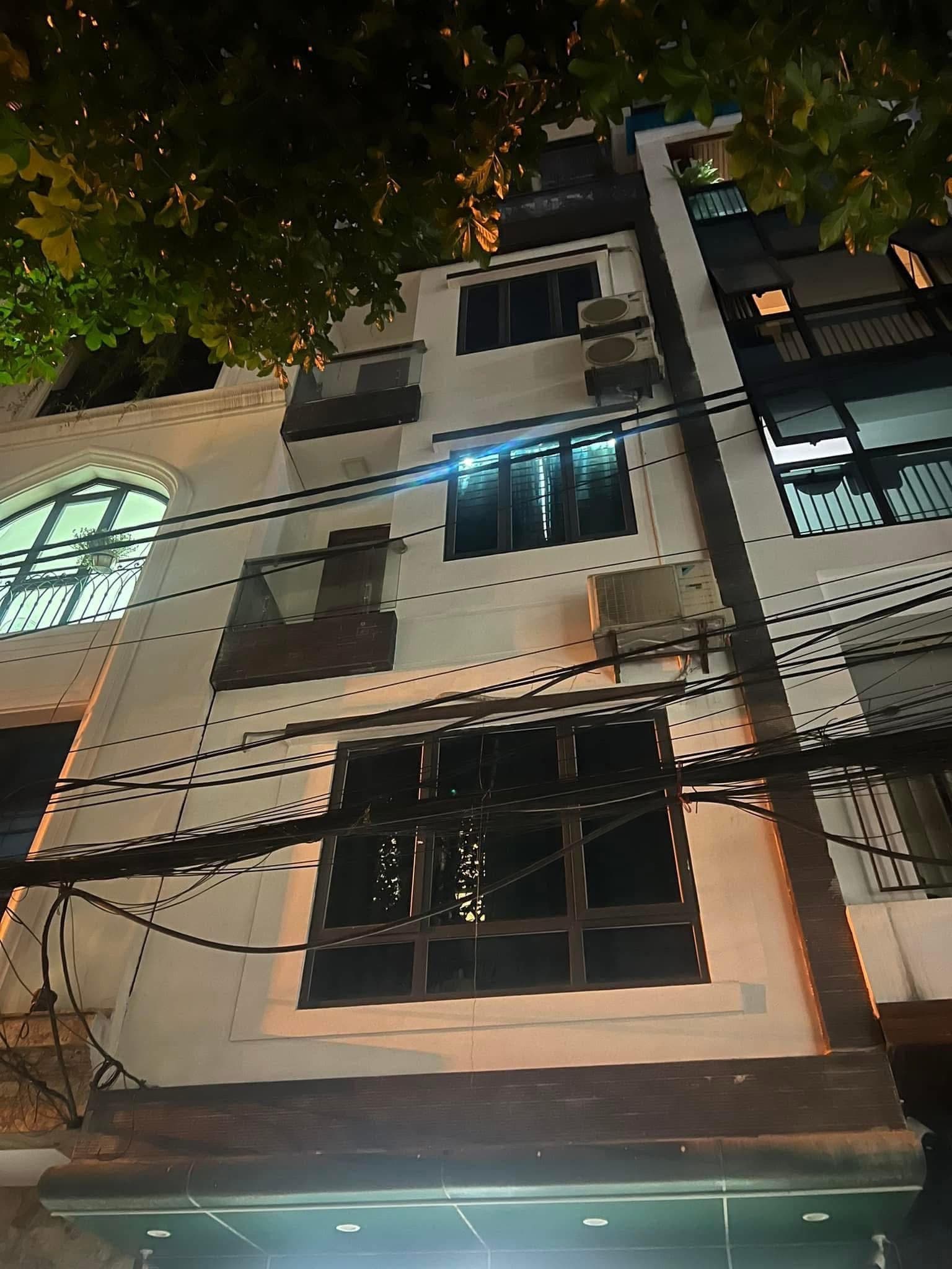 Nhà đất mặt phố, Cầu Giấy, Hà Nội - 50m² giá 29 tỷ