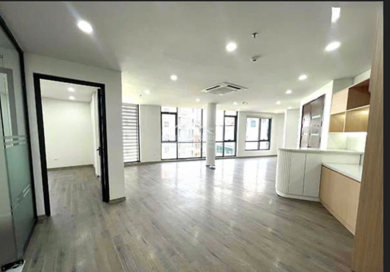 Nhà đất mặt phố, Cầu Giấy, Hà Nội - 157m² giá 130 tỷ