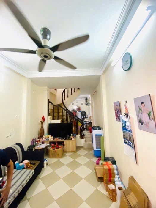 Nhà đất mặt phố, Long Biên, Hà Nội - 33m² giá 6.85 tỷ