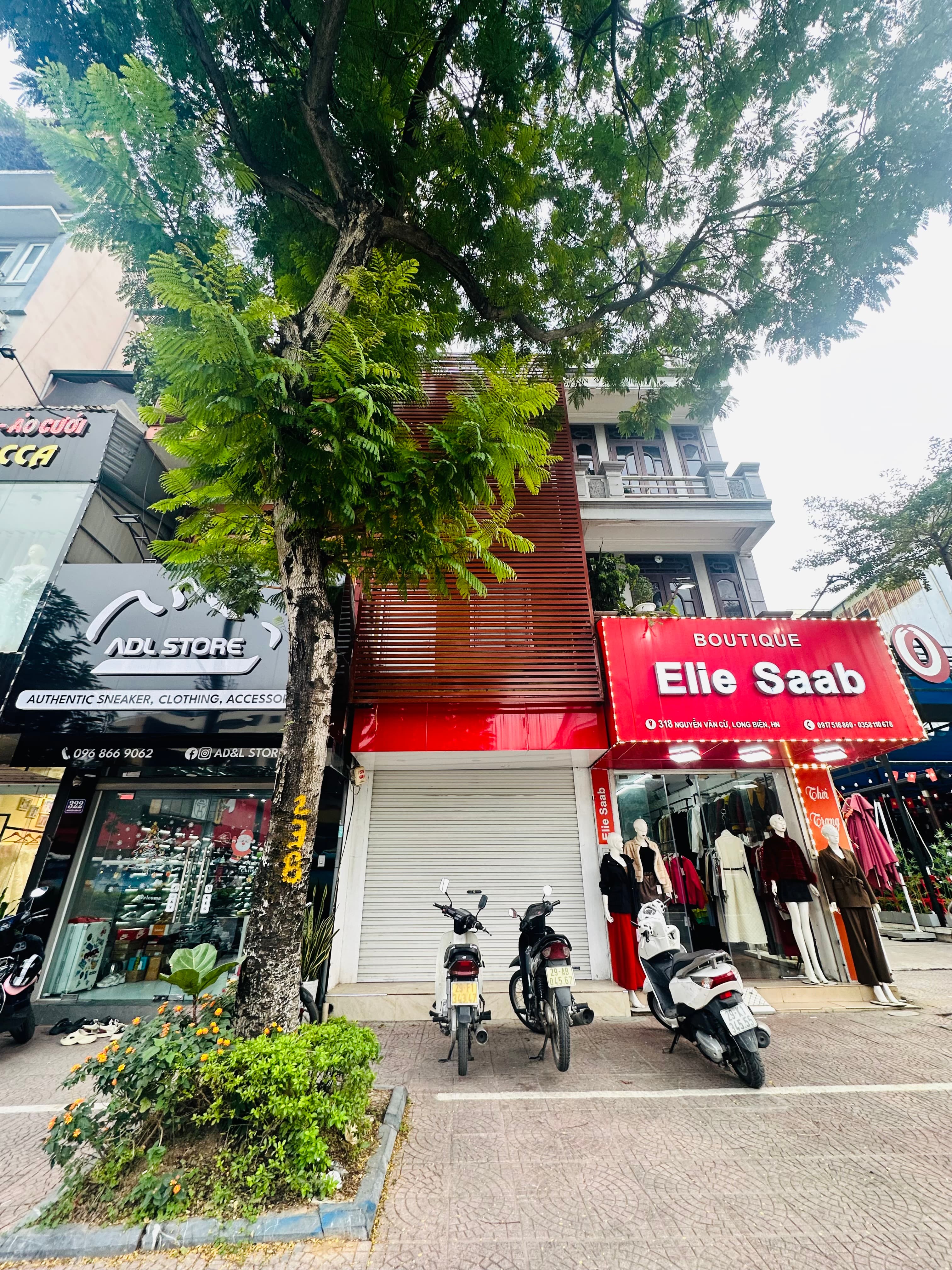 Nhà đất mặt phố, Long Biên, Hà Nội - 34m² giá 19.8 tỷ