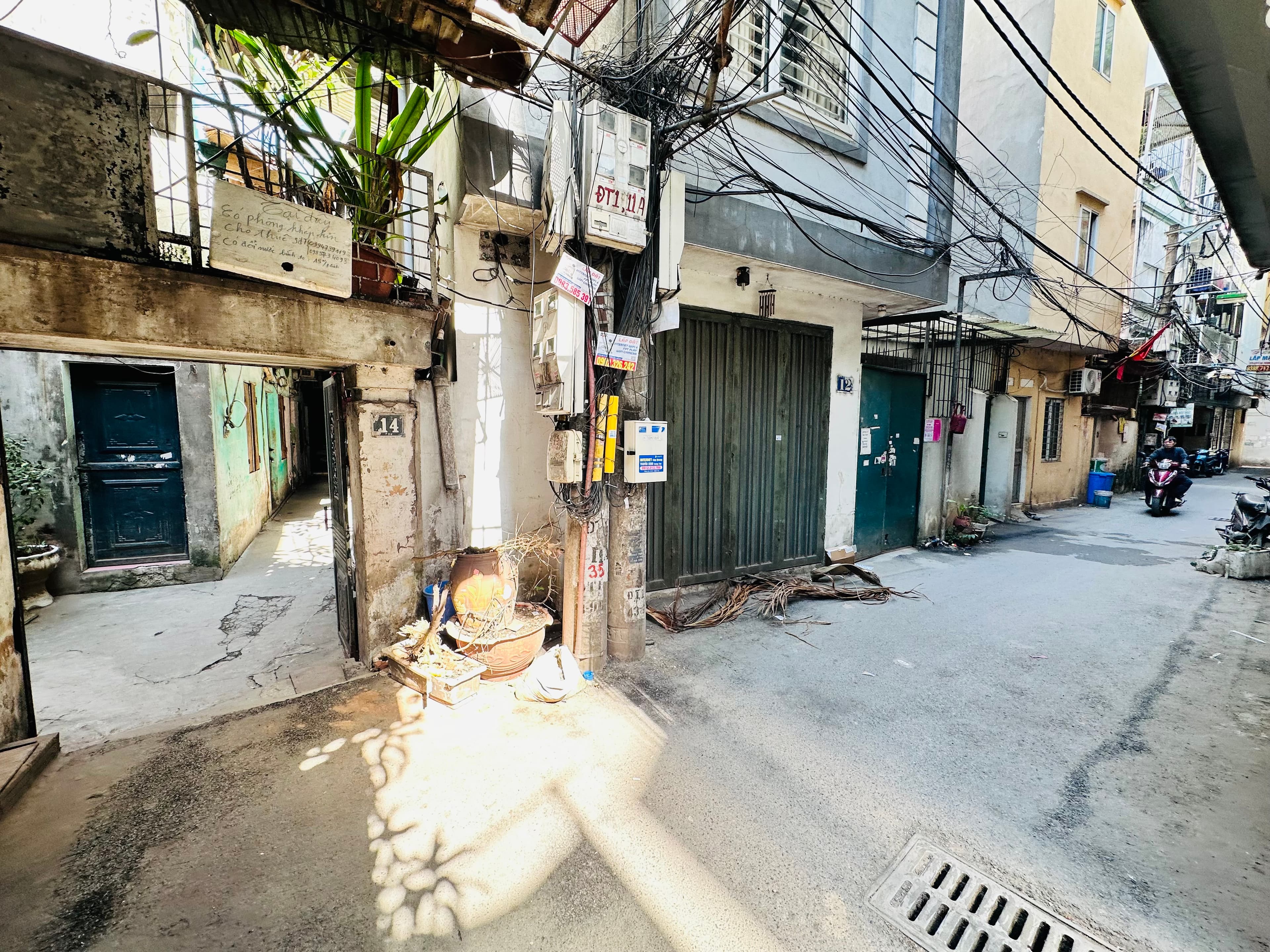 Nhà đất mặt phố, Nam Từ Liêm, Hà Nội - 93m² giá 18.6 tỷ