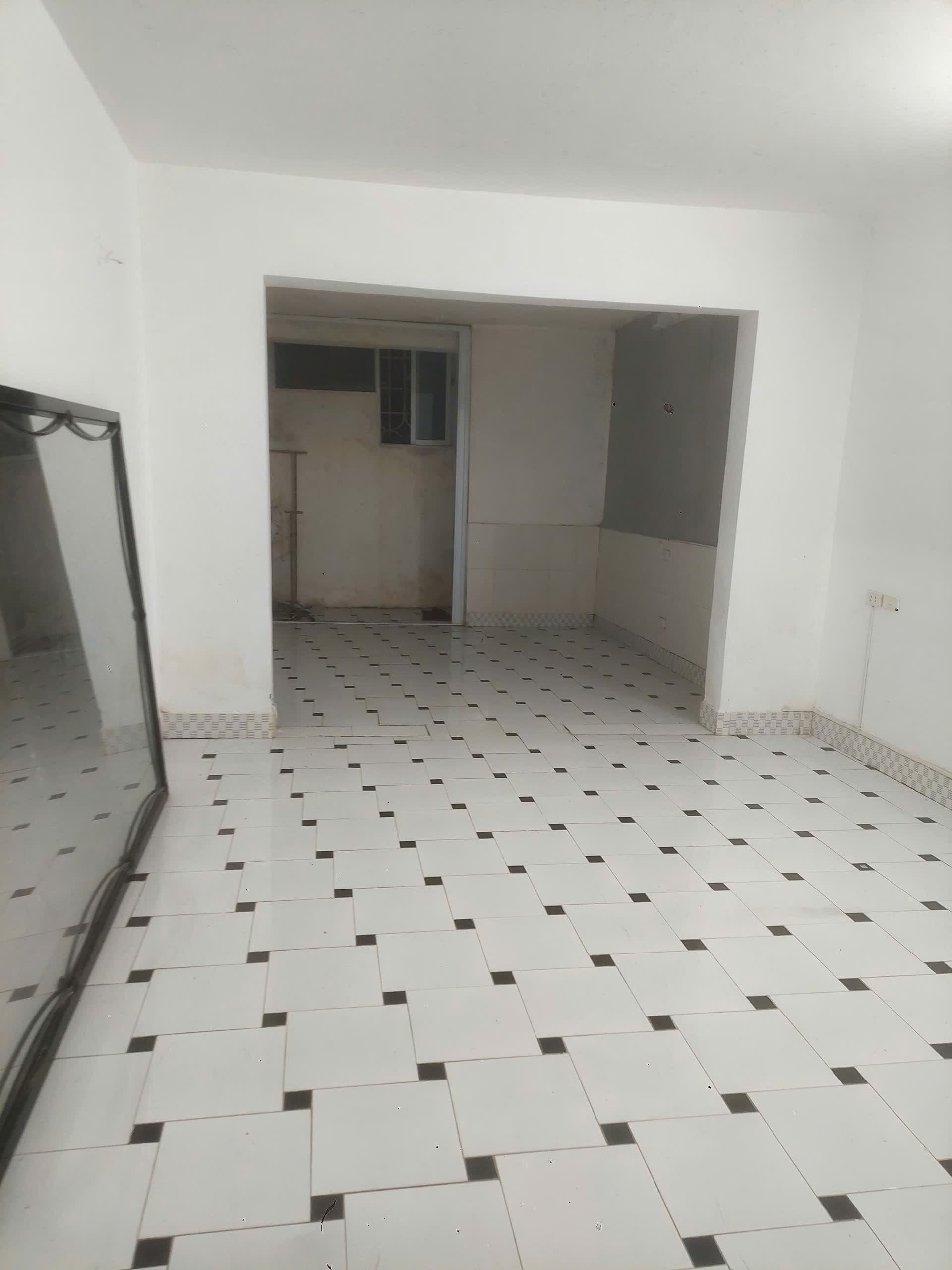 Căn hộ mặt phố, Thanh Xuân, Hà Nội - 102m² giá 6.8 tỷ