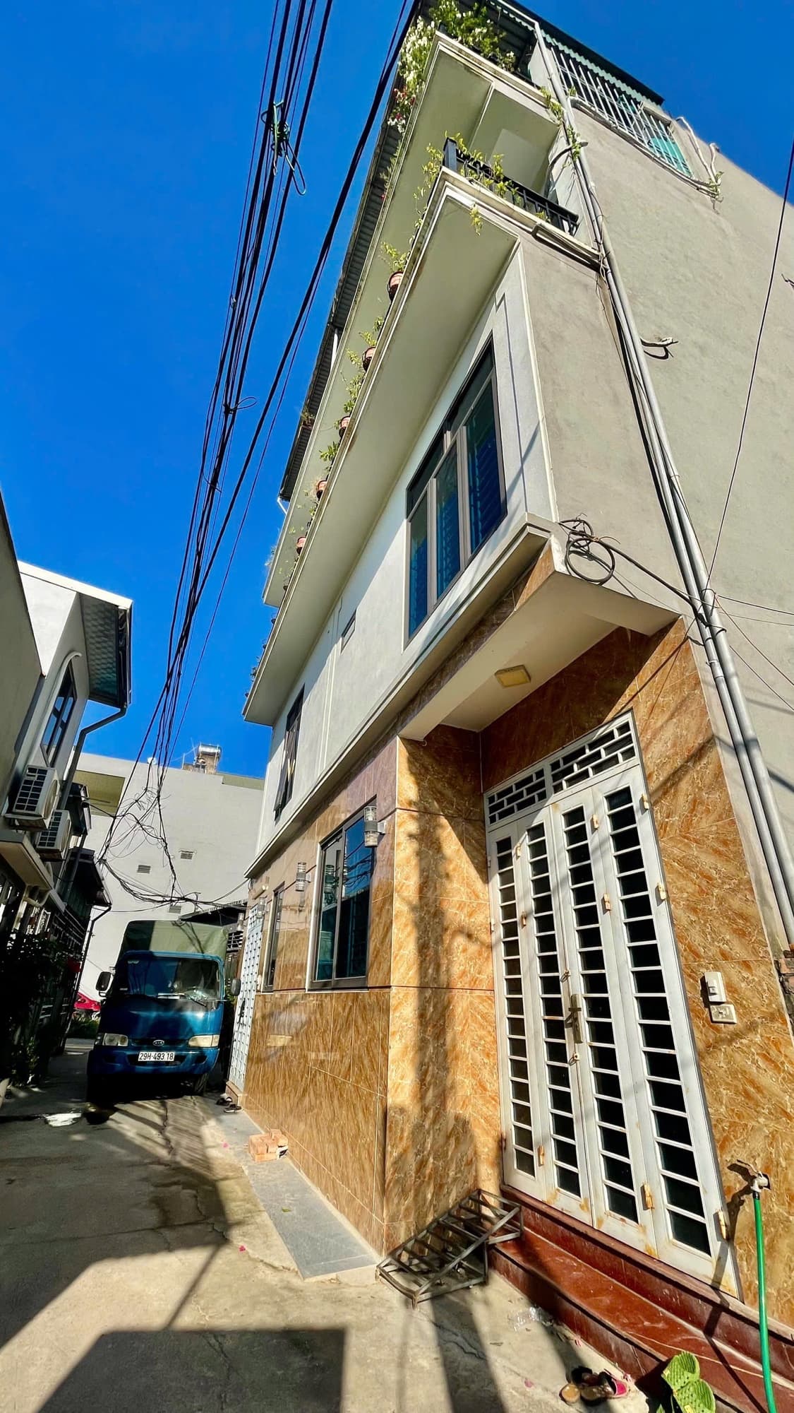 Nhà đất mặt phố, Long Biên, Hà Nội - 35m² giá 5.7 tỷ