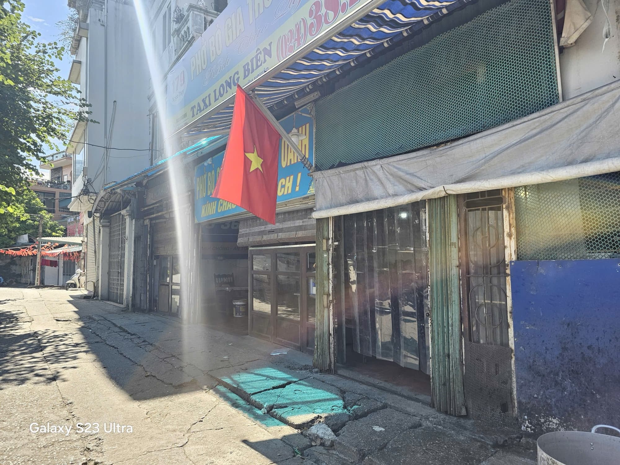 Nhà đất mặt phố, Long Biên, Hà Nội - 297.3m² giá 53.9 tỷ