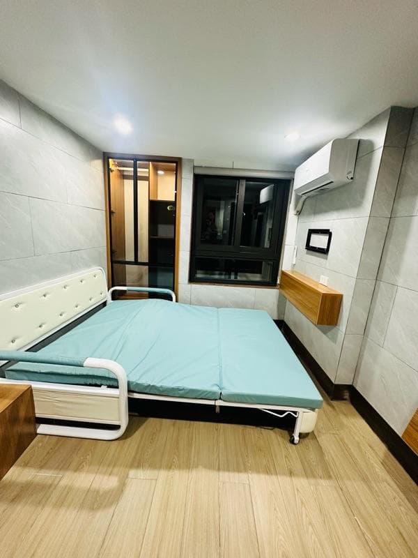 Nhà đất mặt phố, Cầu Giấy, Hà Nội - 96m² giá 27.5 tỷ