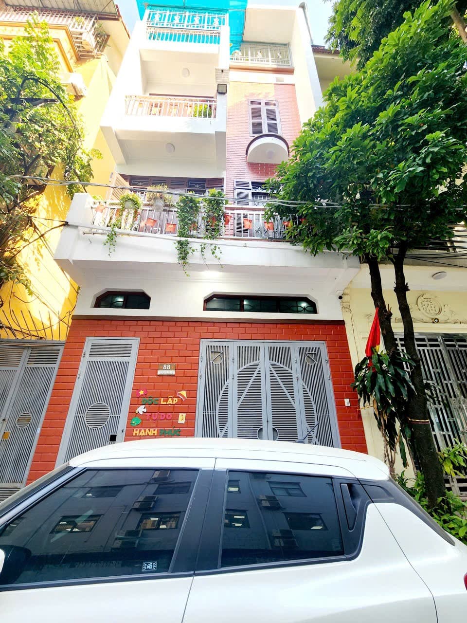 Nhà đất mặt phố, Hoàng Mai, Hà Nội - 60m² giá 28.5 tỷ