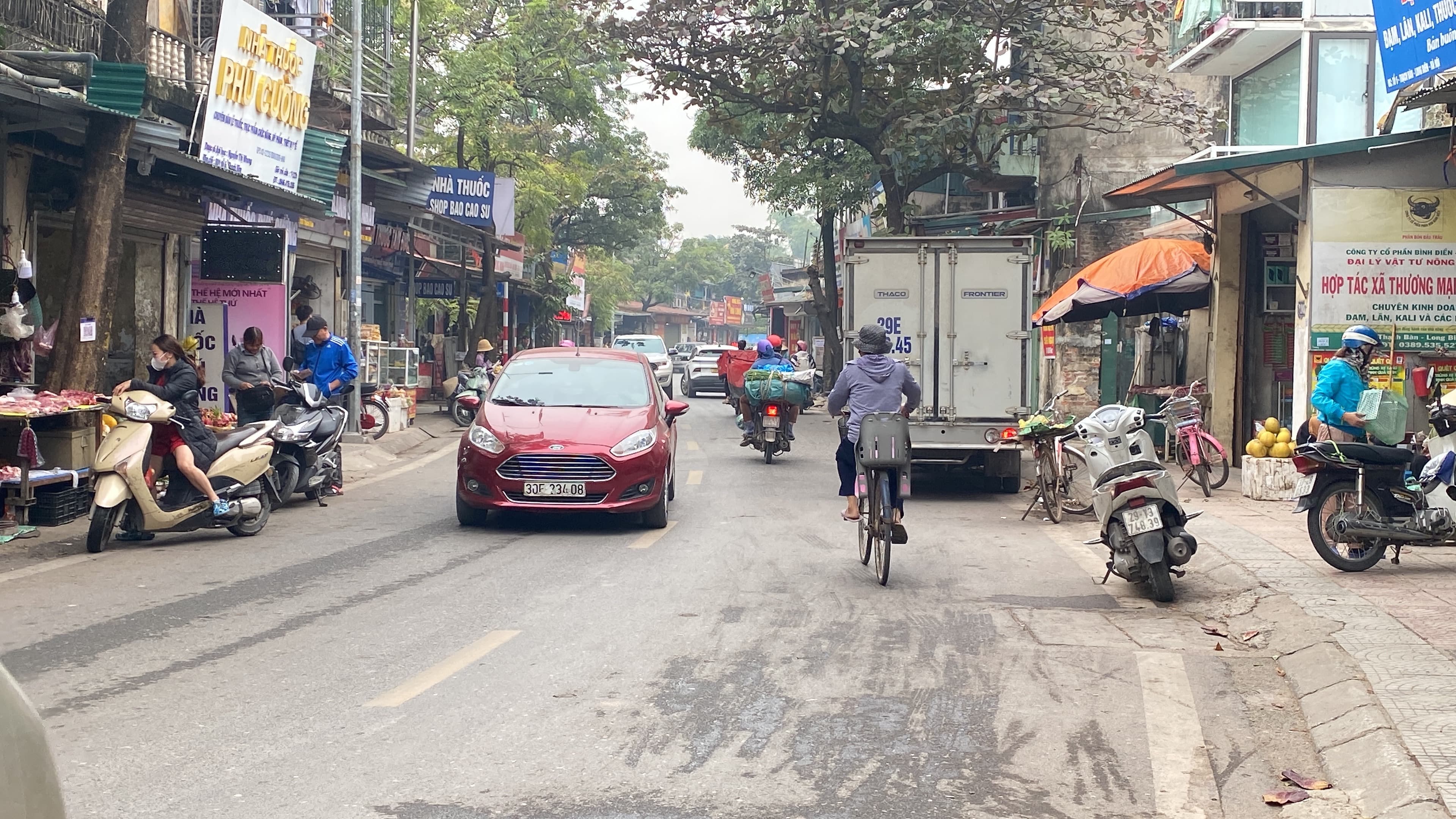 Nhà đất mặt phố, Long Biên, Hà Nội - 68m² giá 18.3 tỷ