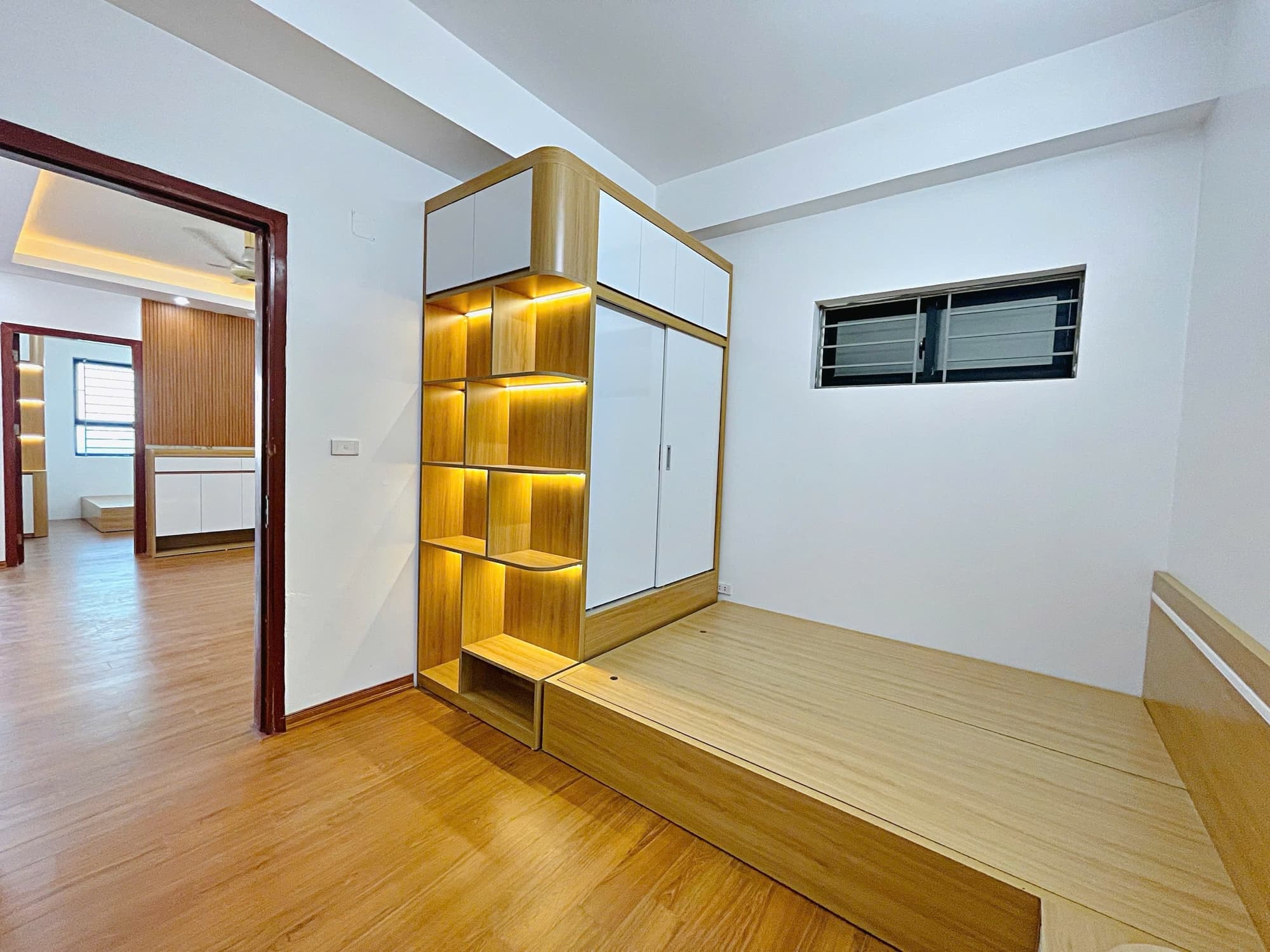 Căn hộ Khu đô thị Kim Văn - Kim Lũ (Golden Silk) -, - 60m² giá 4.7 tỷ