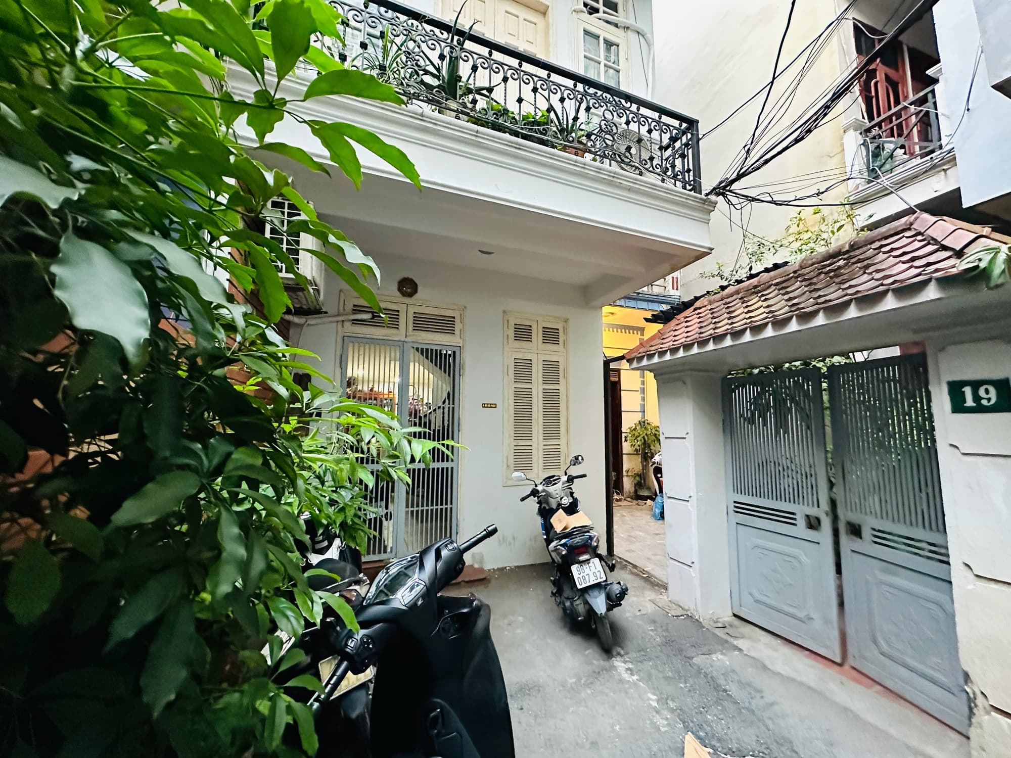 Nhà đất mặt phố, Tây Hồ, Hà Nội - 104m² giá 17 tỷ