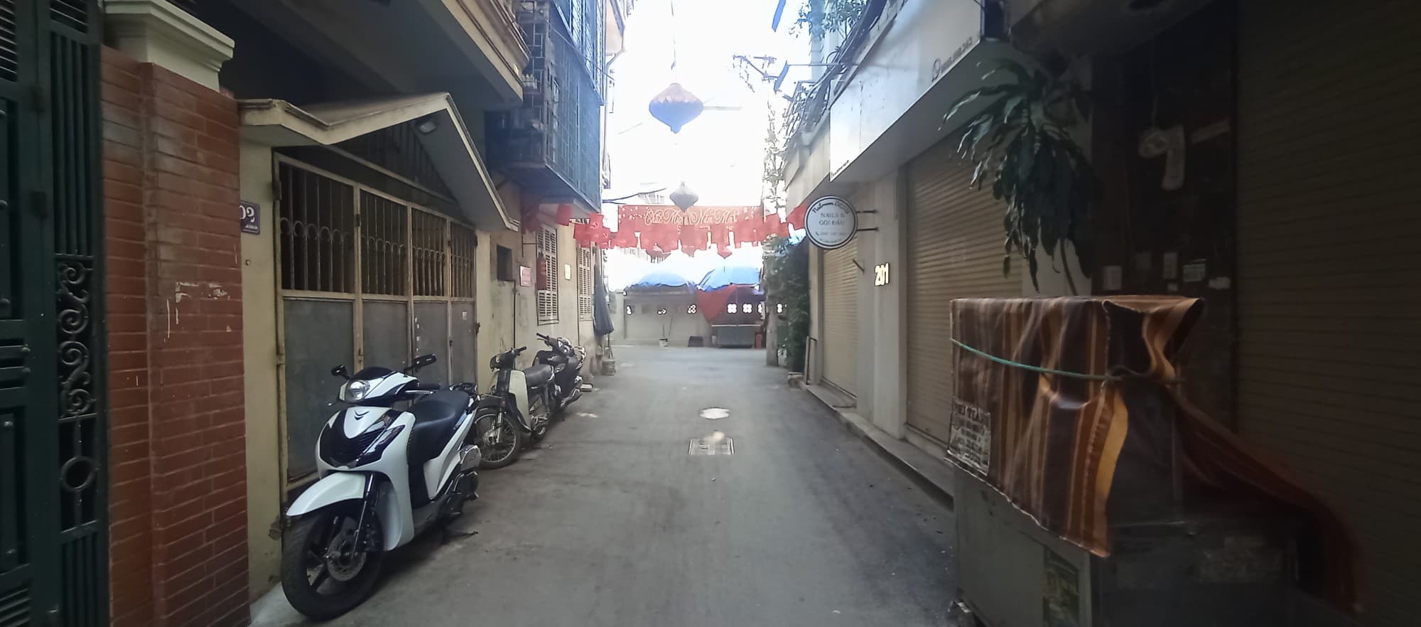 Nhà đất mặt phố, Cầu Giấy, Hà Nội - 17m² giá 10.9 tỷ