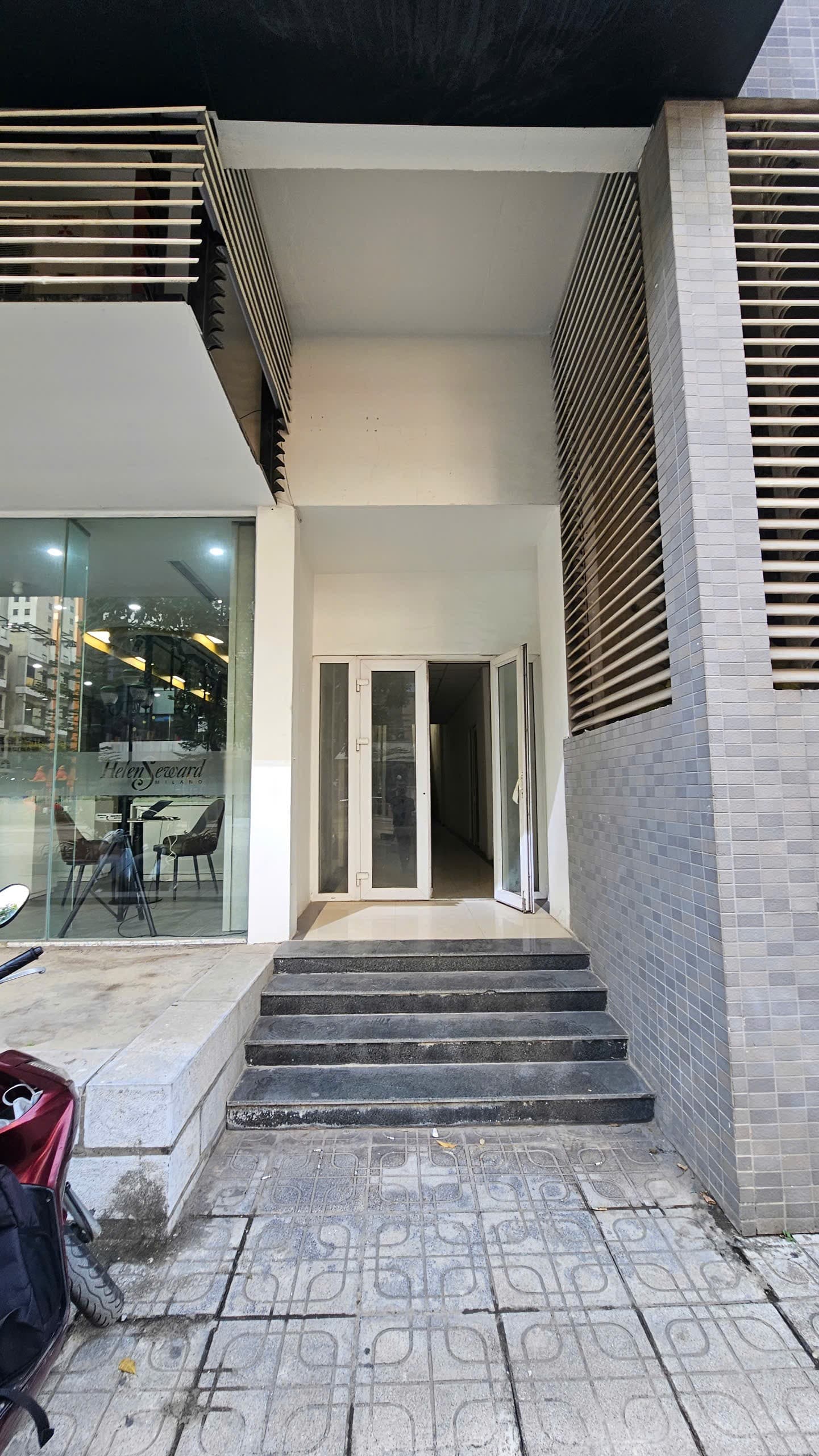 Căn hộ mặt phố, Tây Hồ, Hà Nội - 132m² giá 11.5 tỷ