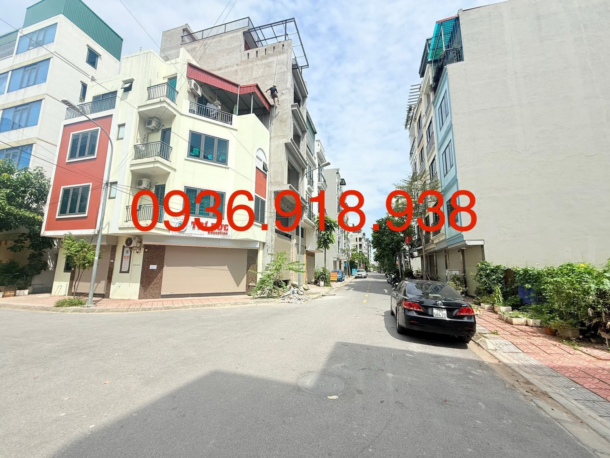 Nhà đất mặt phố, Long Biên, Hà Nội - 52m² giá 25.8 tỷ