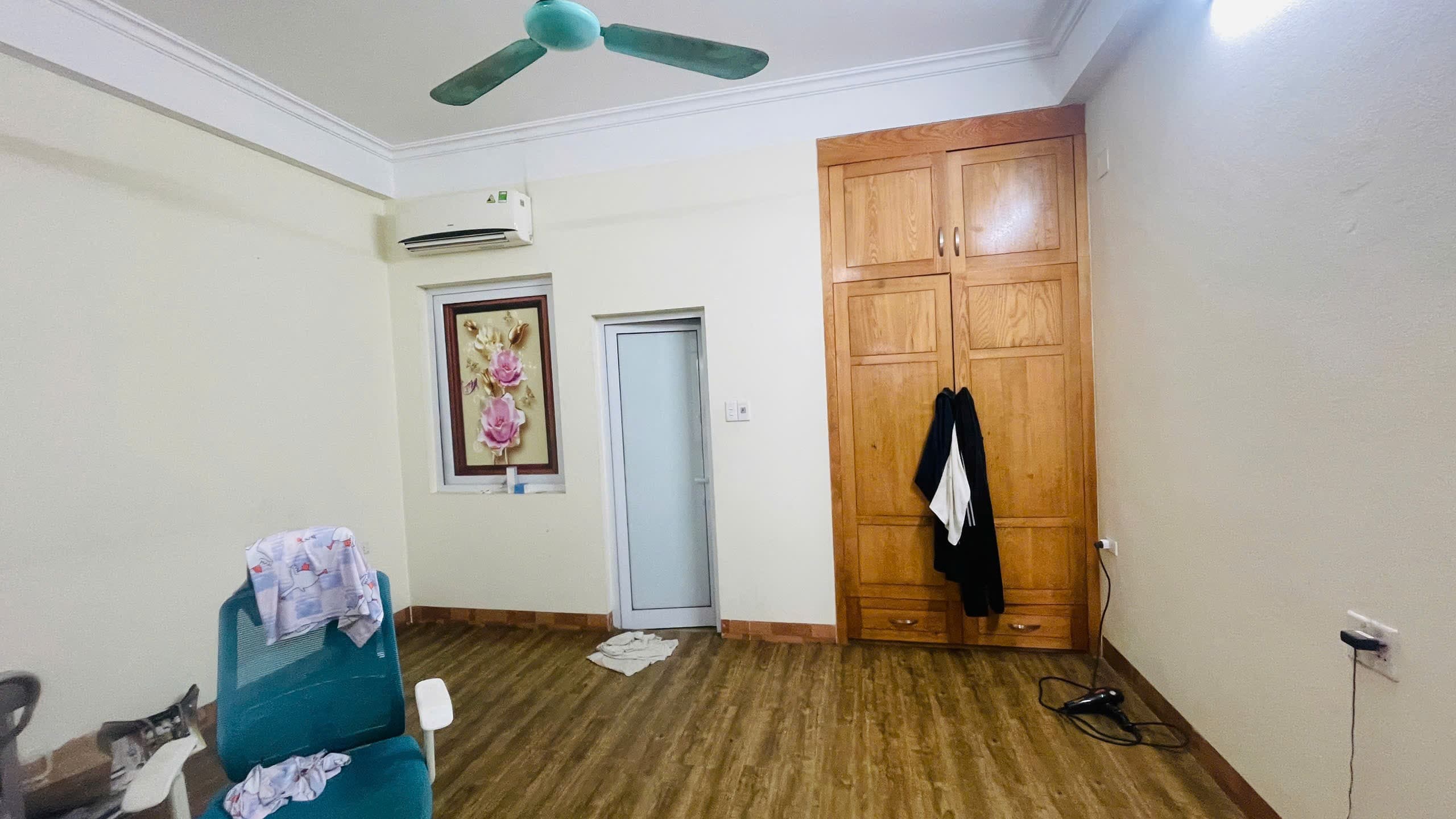 Nhà đất mặt phố, Long Biên, Hà Nội - 77.5m² giá 31 tỷ