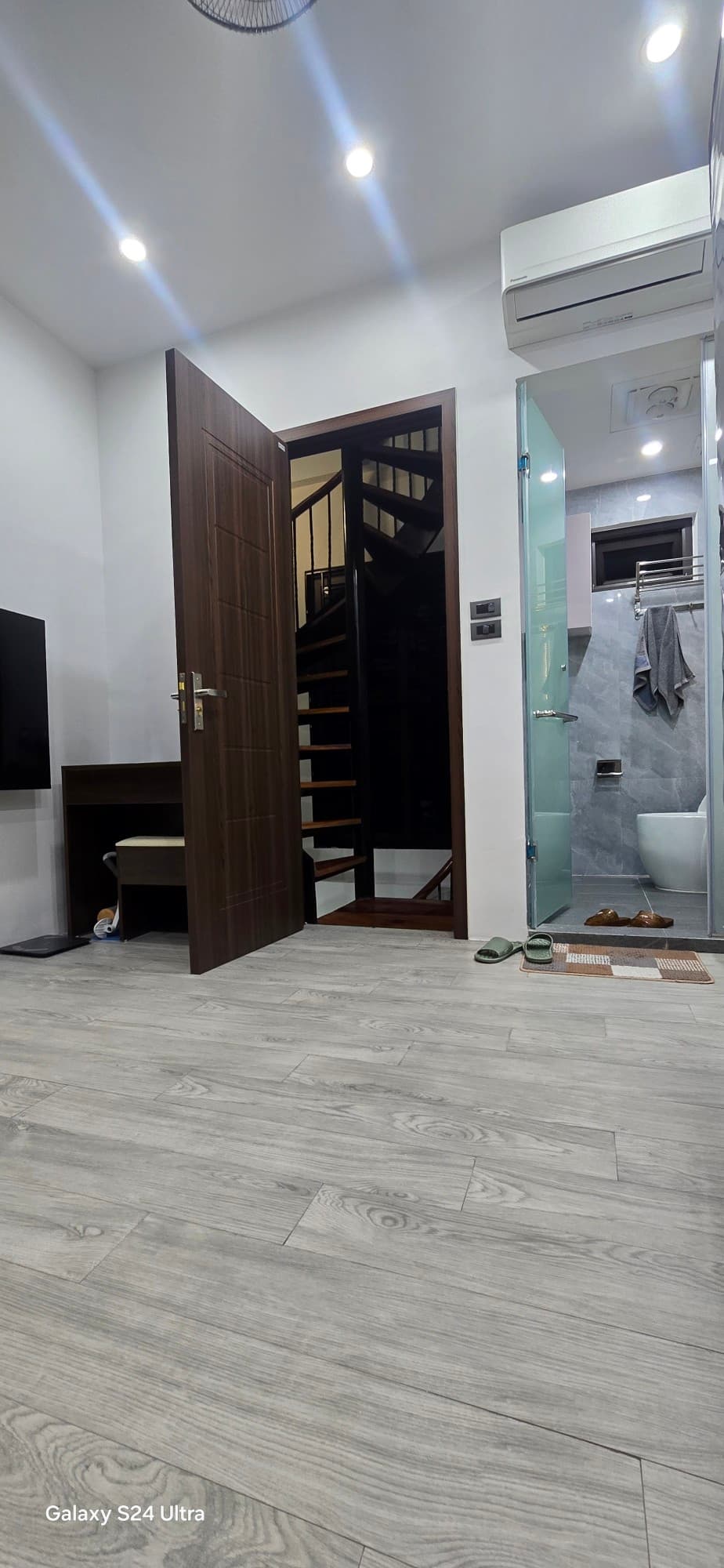 Nhà đất mặt phố, Đống Đa, Hà Nội - 16m² giá 6.8 tỷ