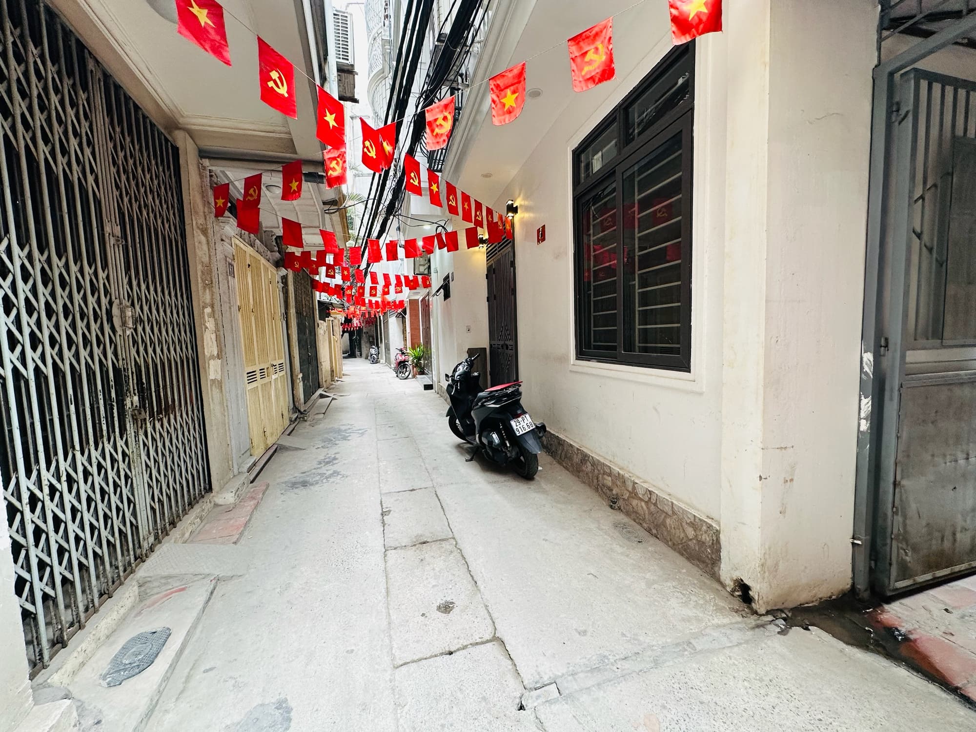 Nhà đất mặt phố, Đống Đa, Hà Nội - 32m² giá 11.5 tỷ