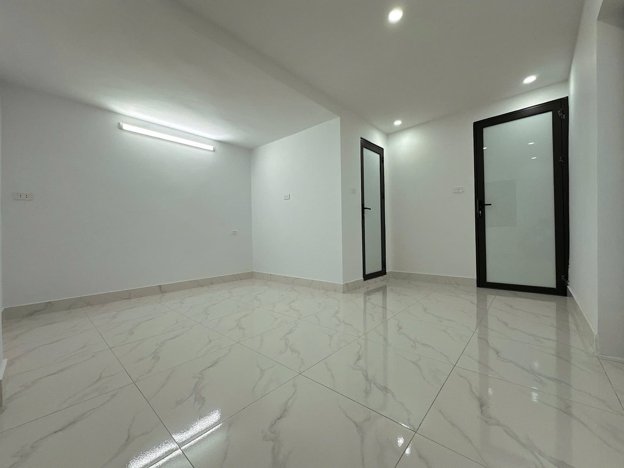 Nhà đất mặt phố, Đống Đa, Hà Nội - 37m² giá 9.2 tỷ