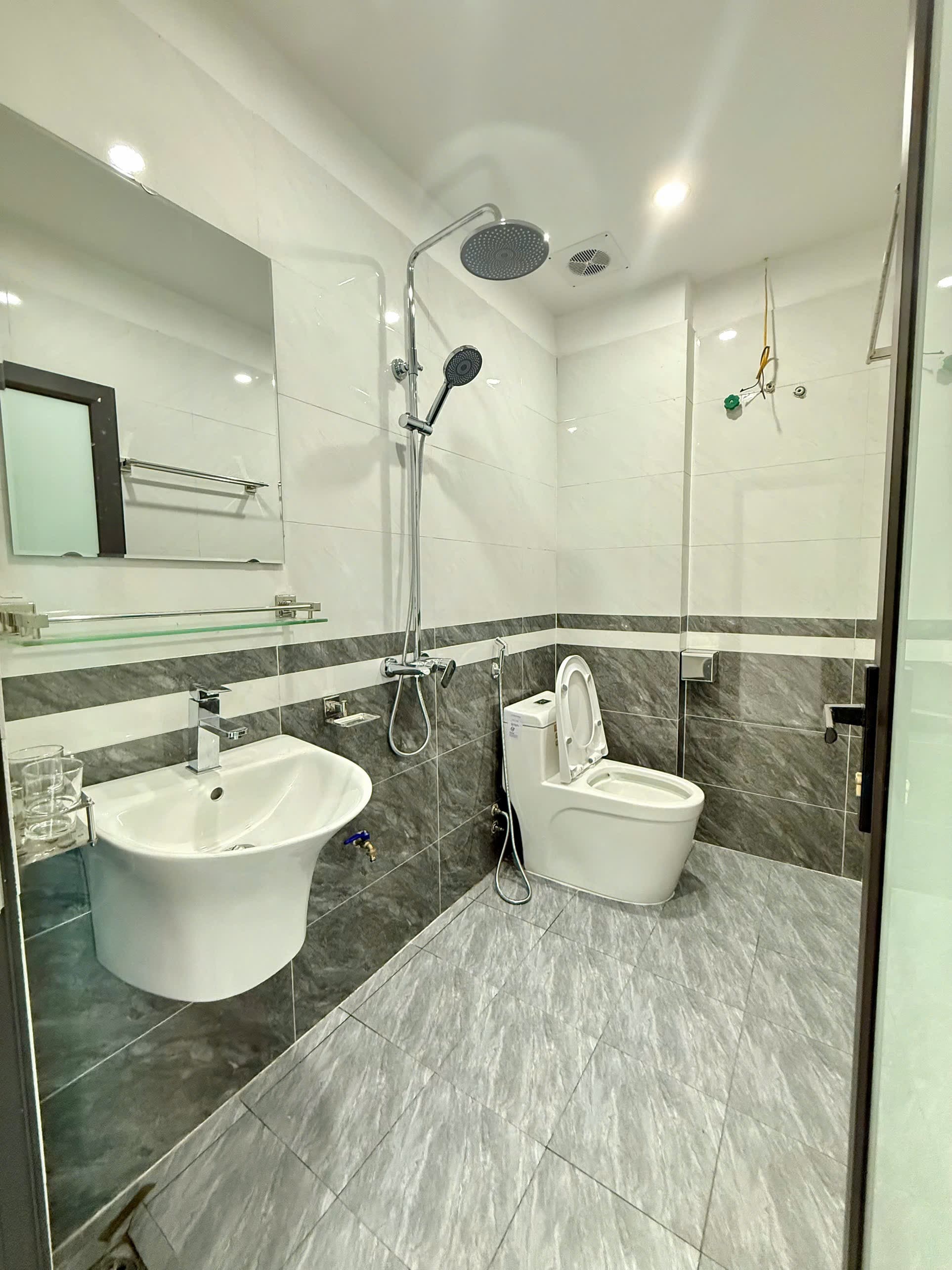 Nhà đất mặt phố, Hà Đông, Hà Nội - 33m² giá 5.5 tỷ