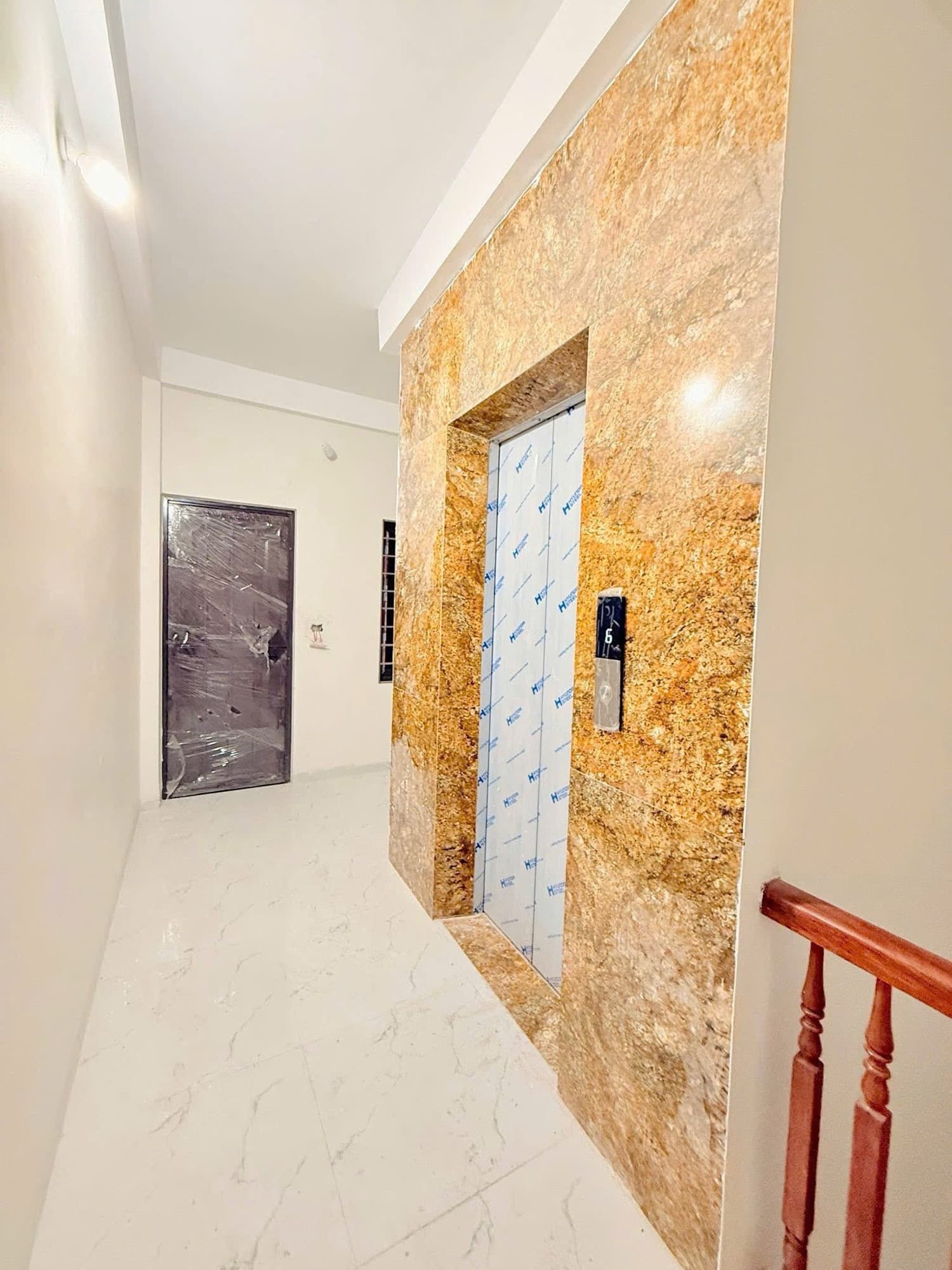 Nhà đất mặt phố, Hoàng Mai, Hà Nội - 43m² giá 14.9 tỷ