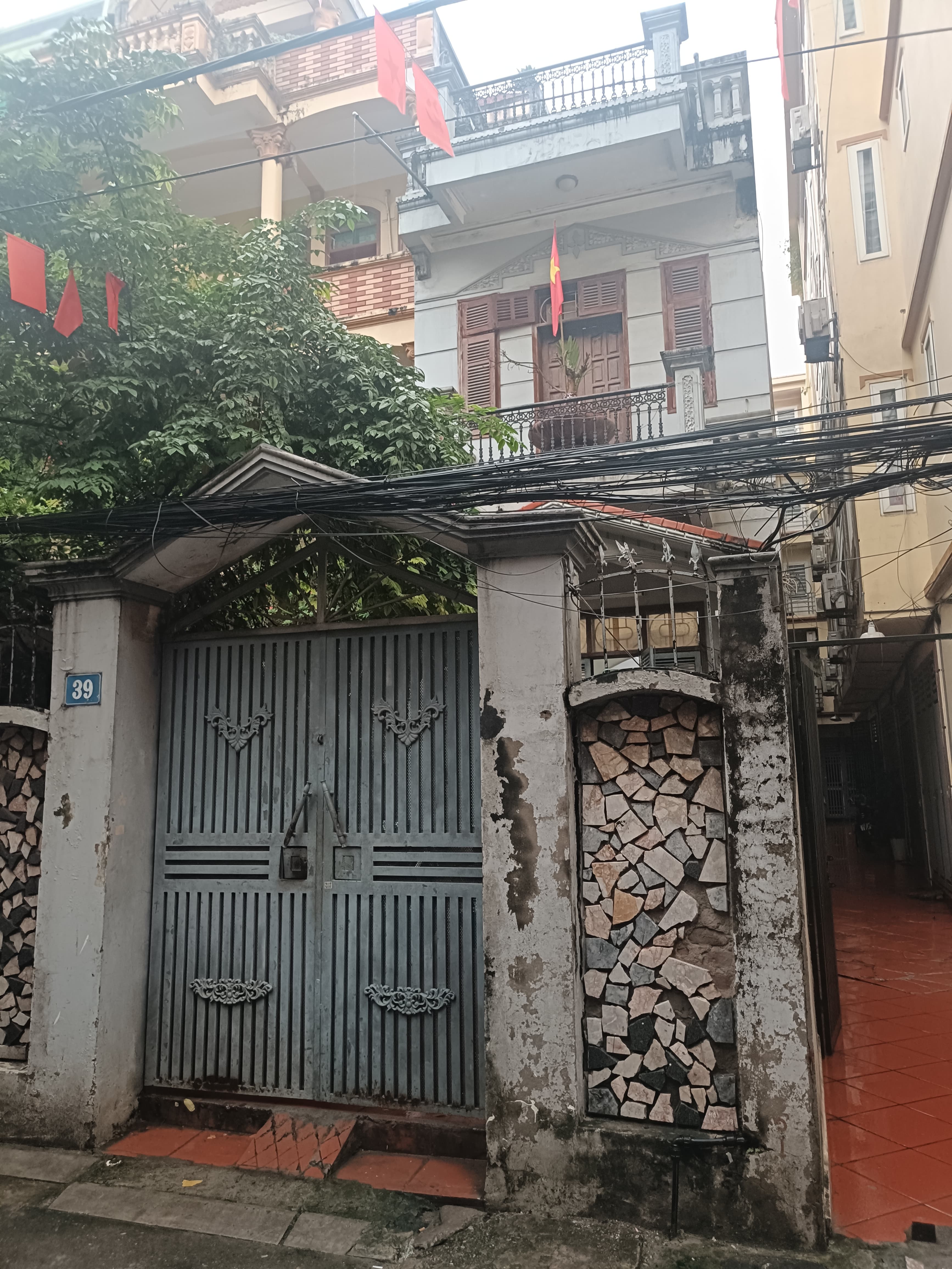 Nhà đất mặt phố, Hoàng Mai, Hà Nội - 107m² giá 29.9 tỷ