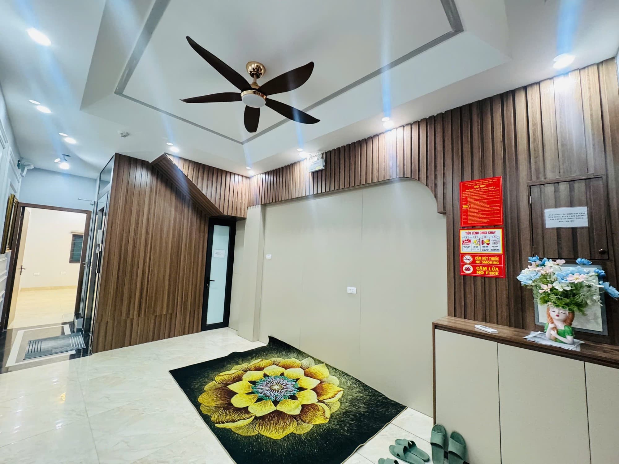 Nhà đất mặt phố, Hoàng Mai, Hà Nội - 42m² giá 13.6 tỷ