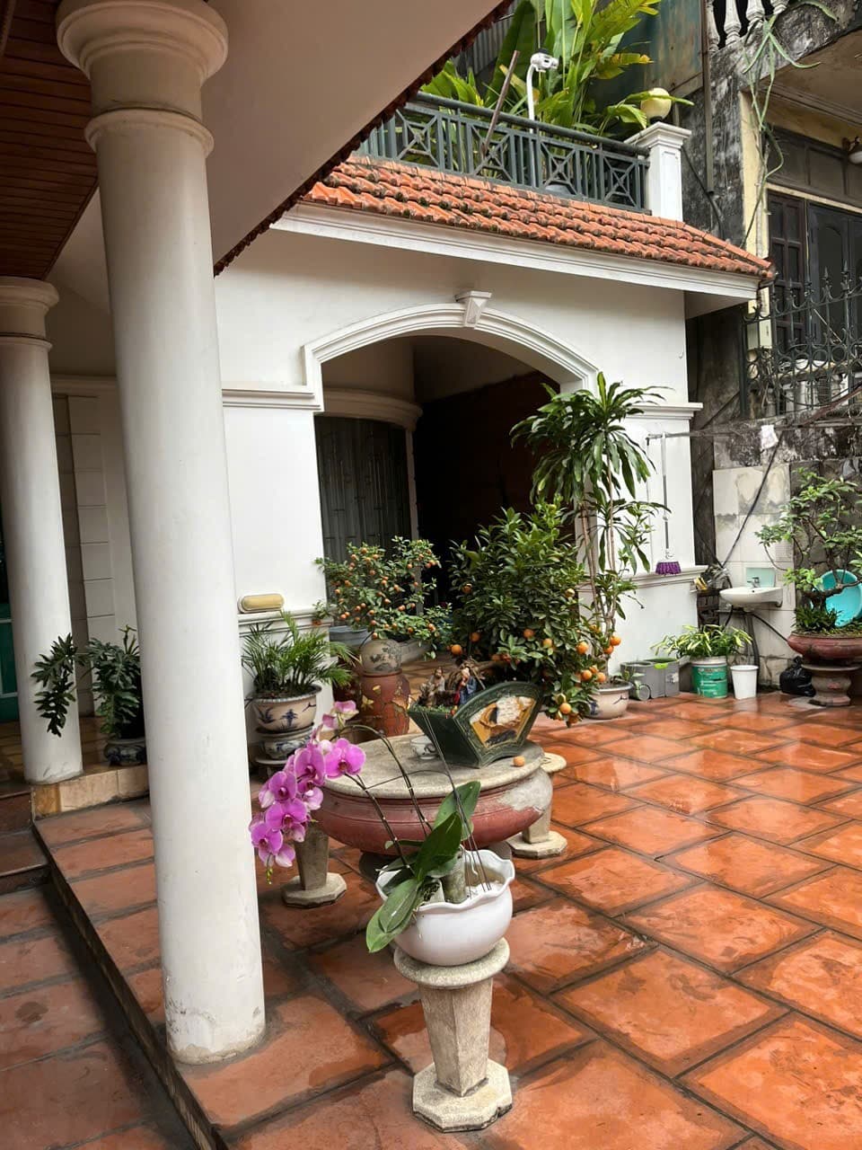 Nhà đất mặt phố, Tây Hồ, Hà Nội - 241m² giá 105 tỷ