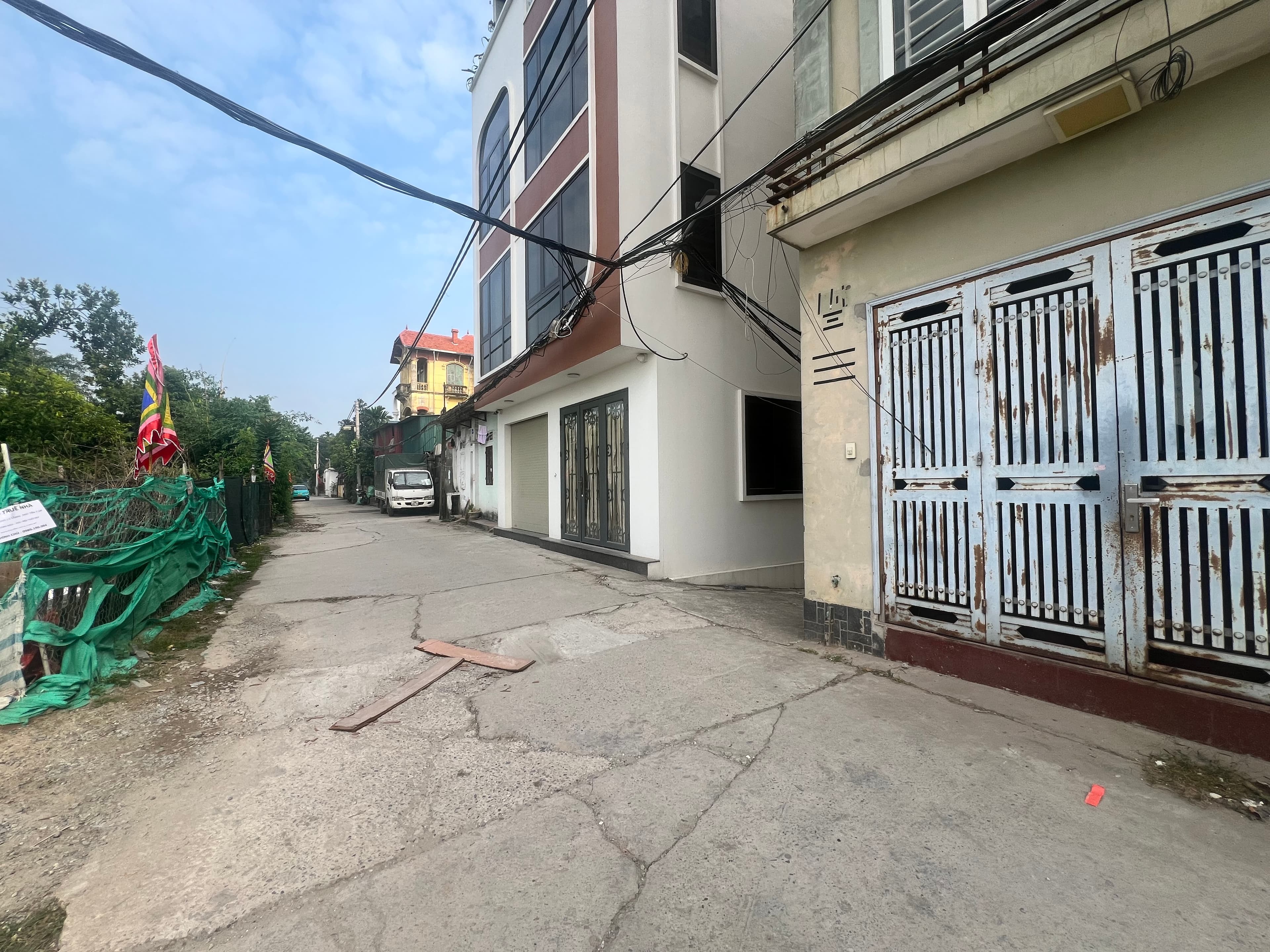 Nhà đất mặt phố, Long Biên, Hà Nội - 218m² giá 28 tỷ
