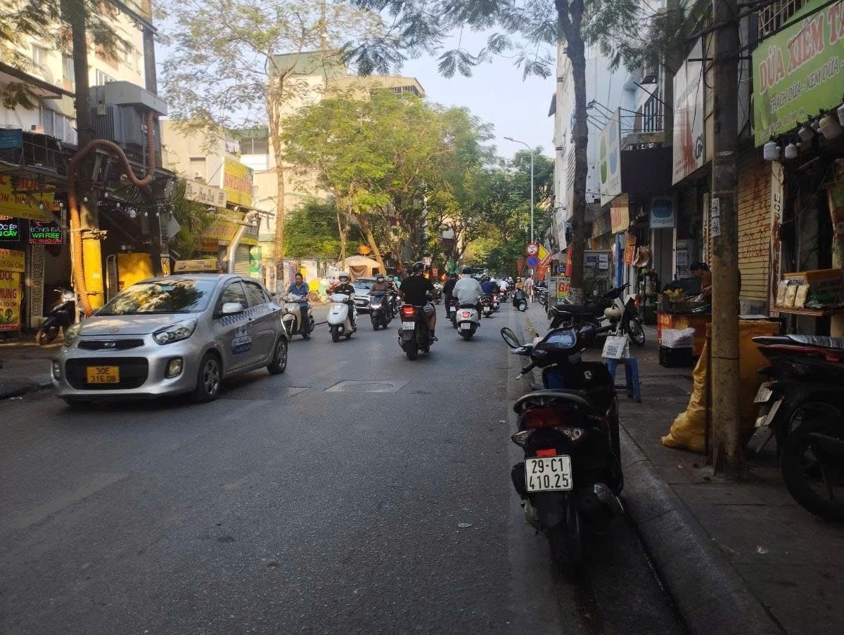 Nhà đất mặt phố, Ba Đình, Hà Nội - 28m² giá 10 tỷ