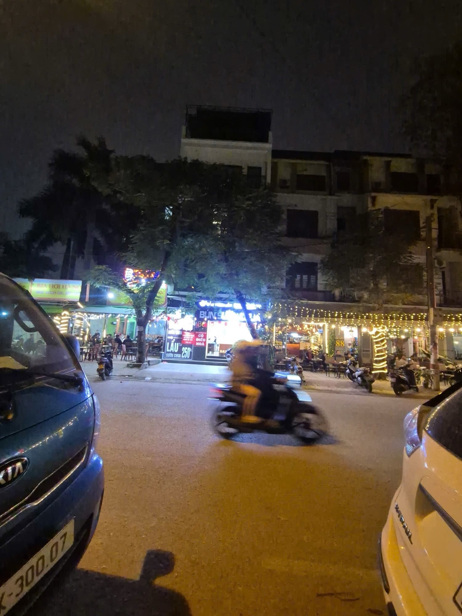 Nhà đất mặt phố, Hoàng Mai, Hà Nội - 75m² giá 65 tỷ