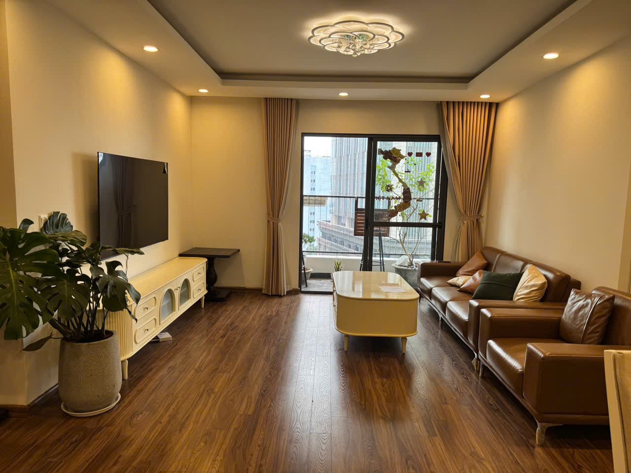 Căn hộ The Golden Palm, - Lê Văn Lương - 130m² giá 14.9 tỷ