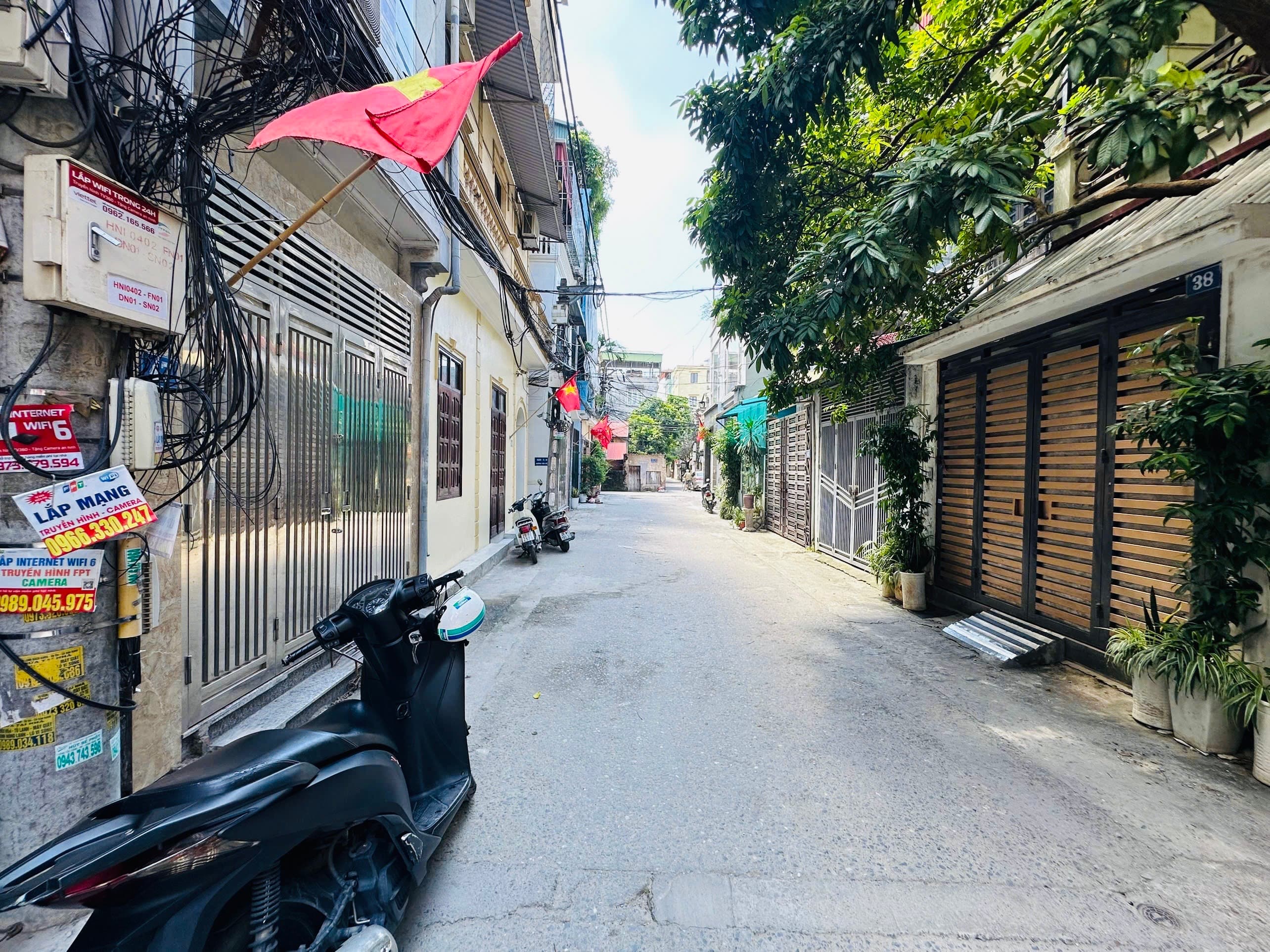 Nhà đất mặt phố, Thanh Trì, Hà Nội - 76m² giá 13.8 tỷ