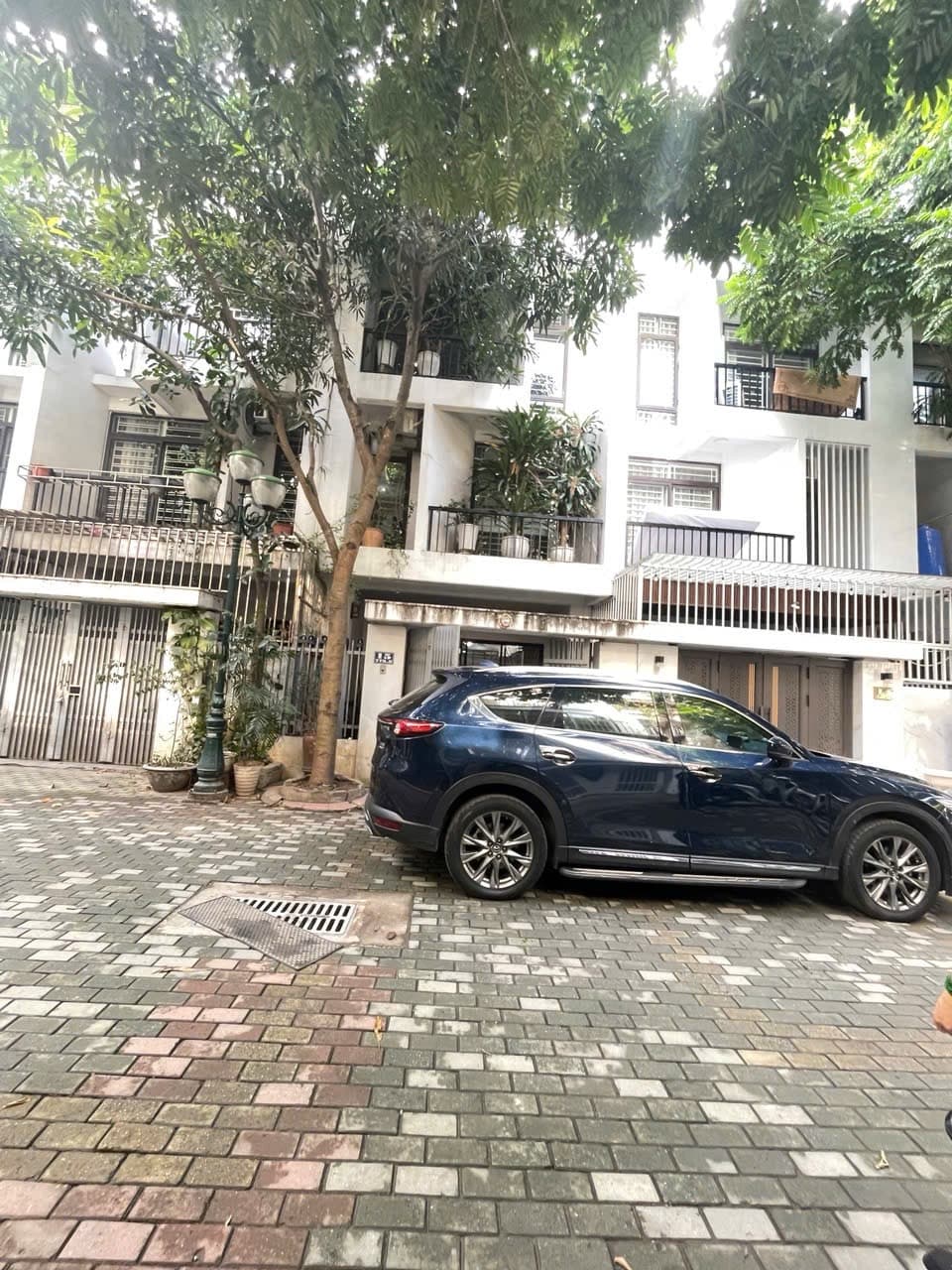 Nhà đất mặt phố, Hoàng Mai, Hà Nội - 70m² giá 24 tỷ