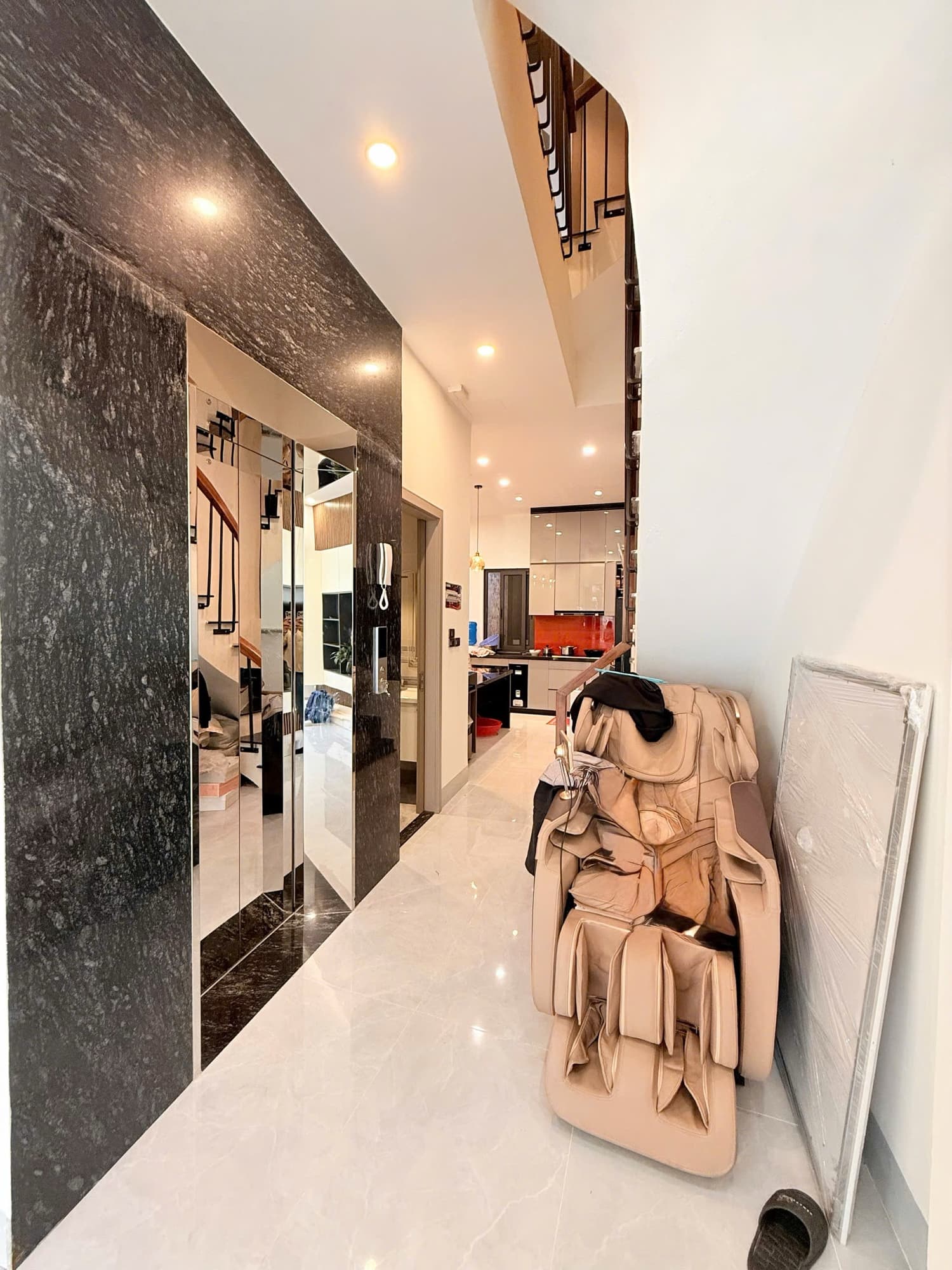 Nhà đất mặt phố, Hoàng Mai, Hà Nội - 50m² giá 16 tỷ