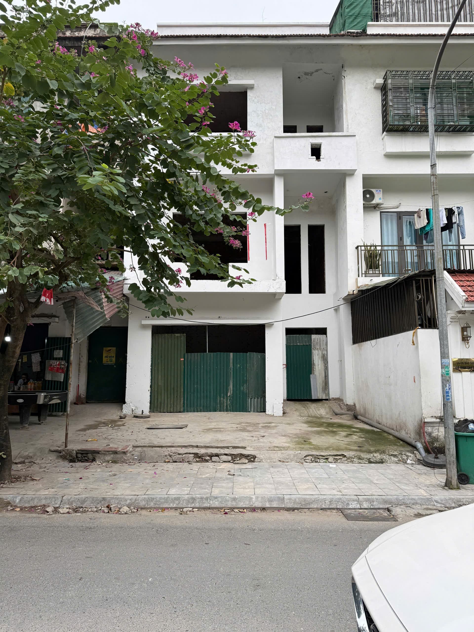Nhà đất Vinhomes Smart City -, - 131m² giá 29.5 tỷ