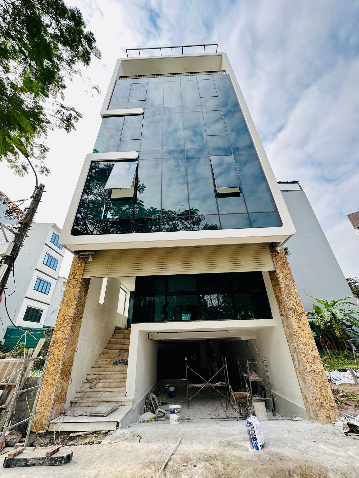 Nhà đất mặt phố, Long Biên, Hà Nội - 100m² giá 46 tỷ