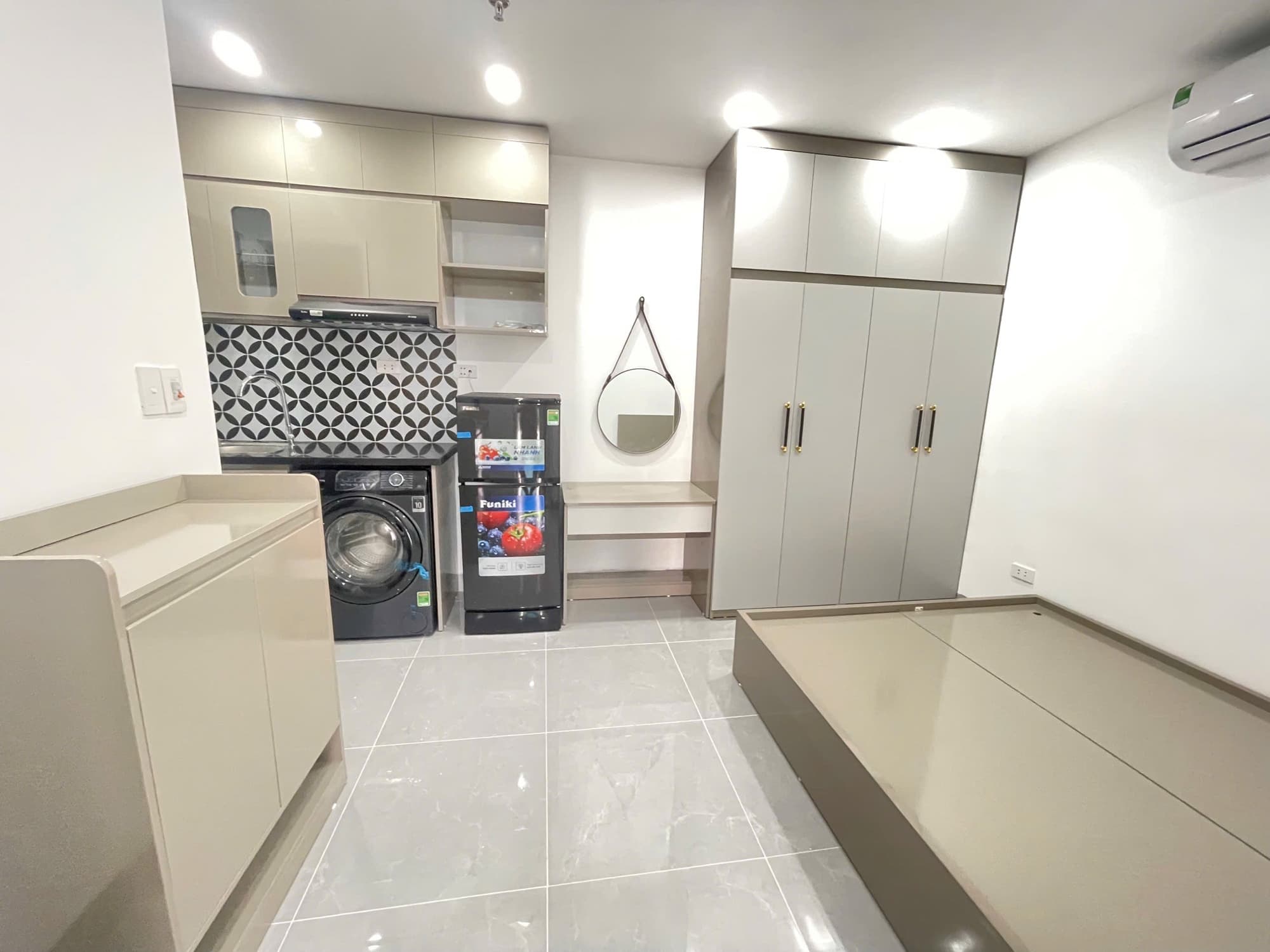 Nhà đất mặt phố, Nam Từ Liêm, Hà Nội - 51m² giá 13.8 tỷ